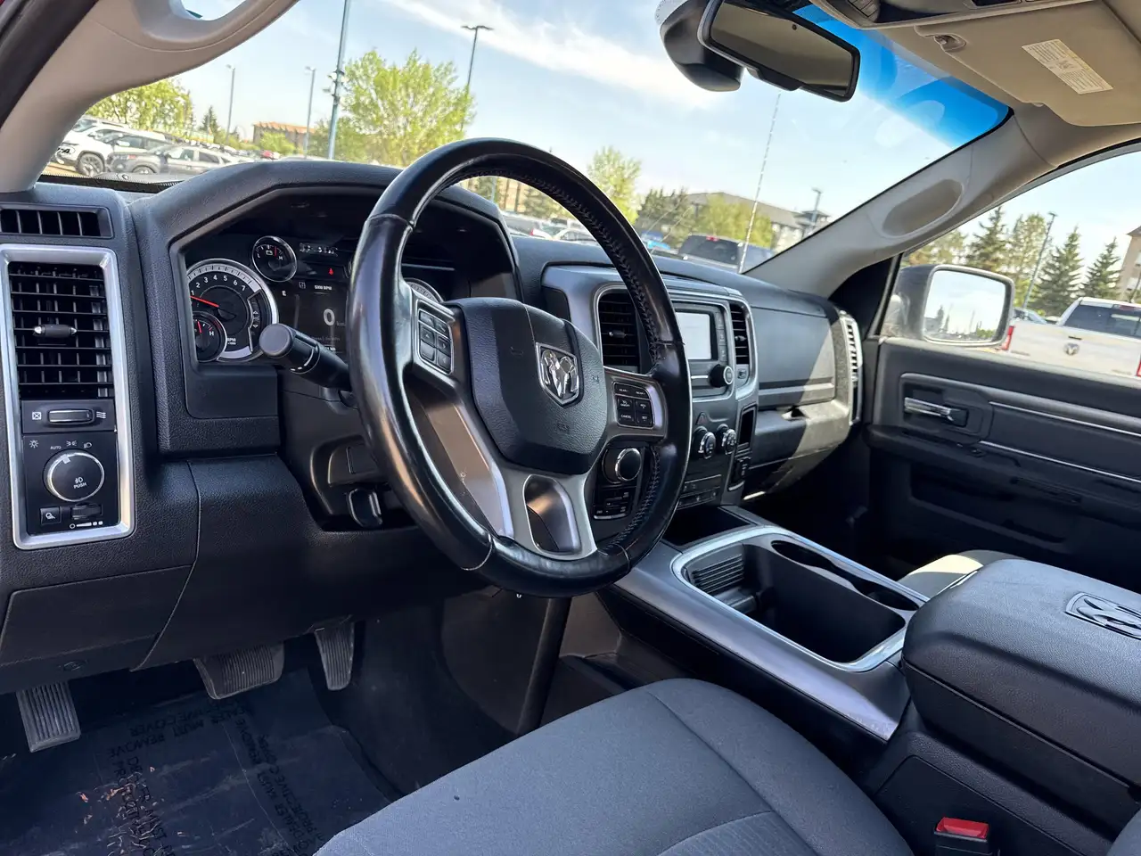 RAM 1500 снимка RAM 1500