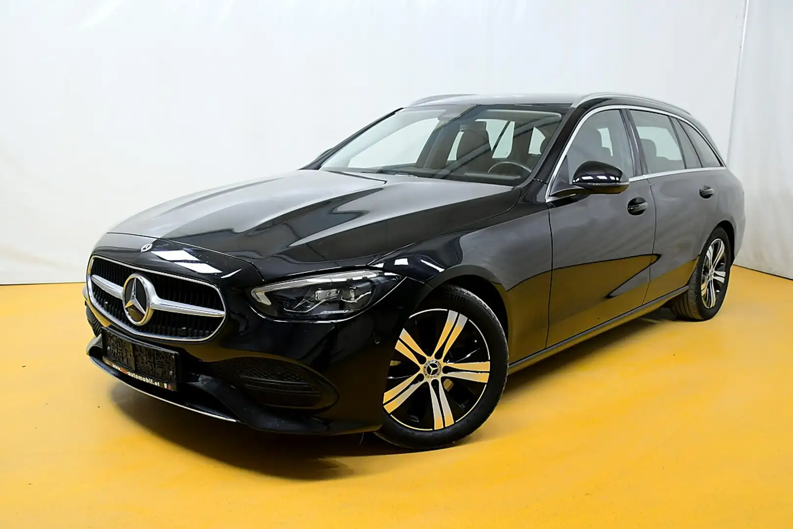 Mercedes-Benz C 220 d T 4Matic Aut. AMG-Line Schwarz - 1