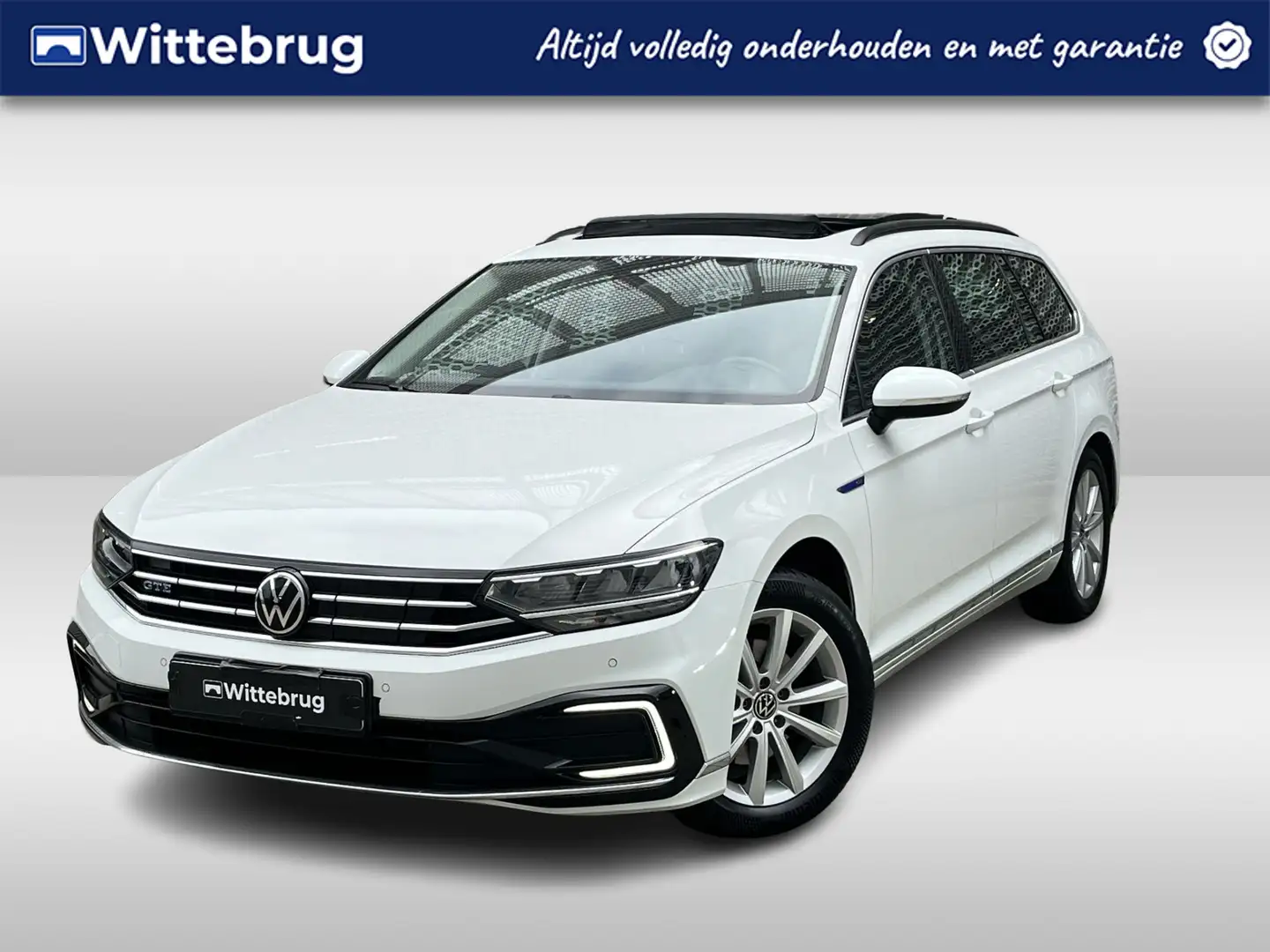 Volkswagen Passat Variant 1.4 TSI PHEV 218PK GTE Business / Panoramadak / Zw Wit - 1