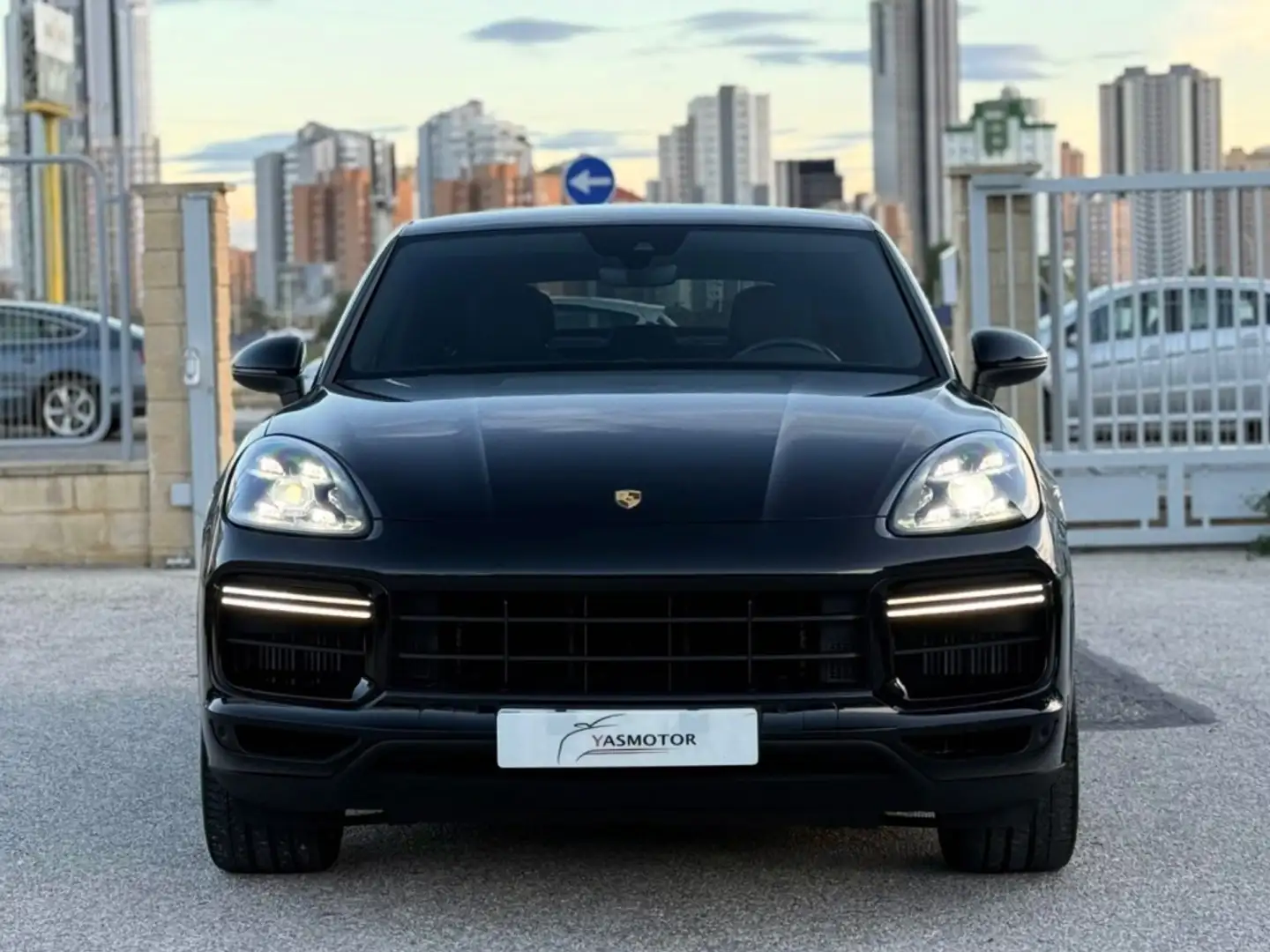 Porsche Cayenne Coupé Aut. Noir - 2