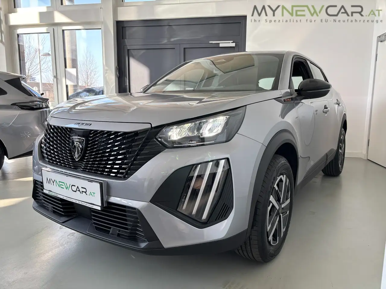 Peugeot 2008 Style PureTech NAVI/KAMERA/LED *NEU* 2