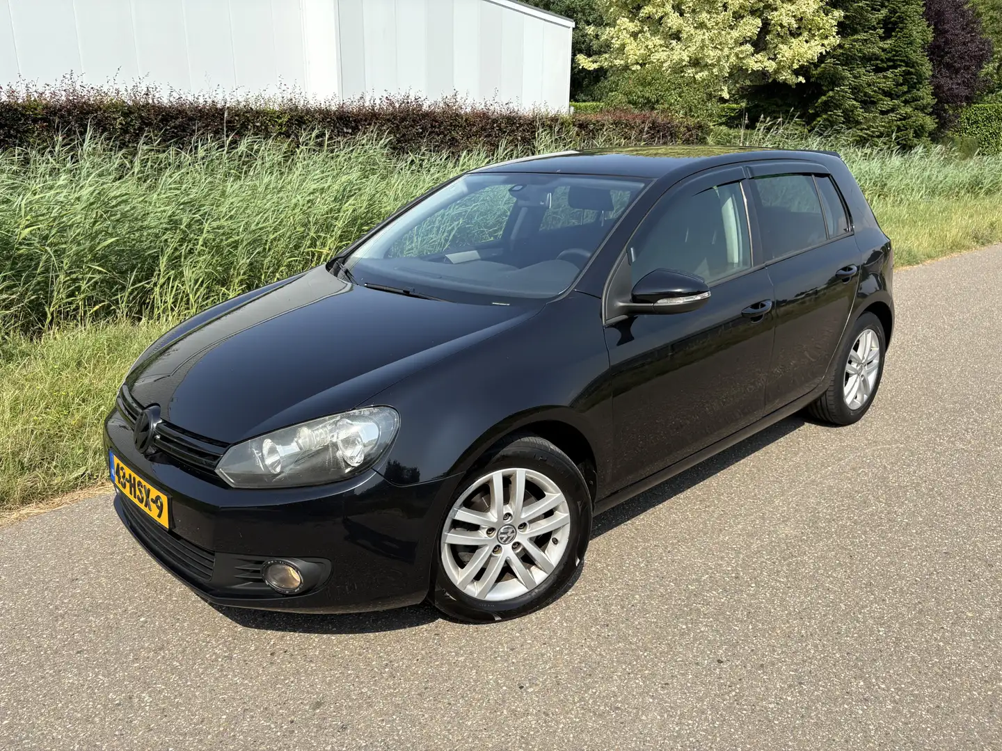 Volkswagen Golf 1.4 TSI Highline / AUTOMAAT / NAVI / CRUISE Zwart - 2