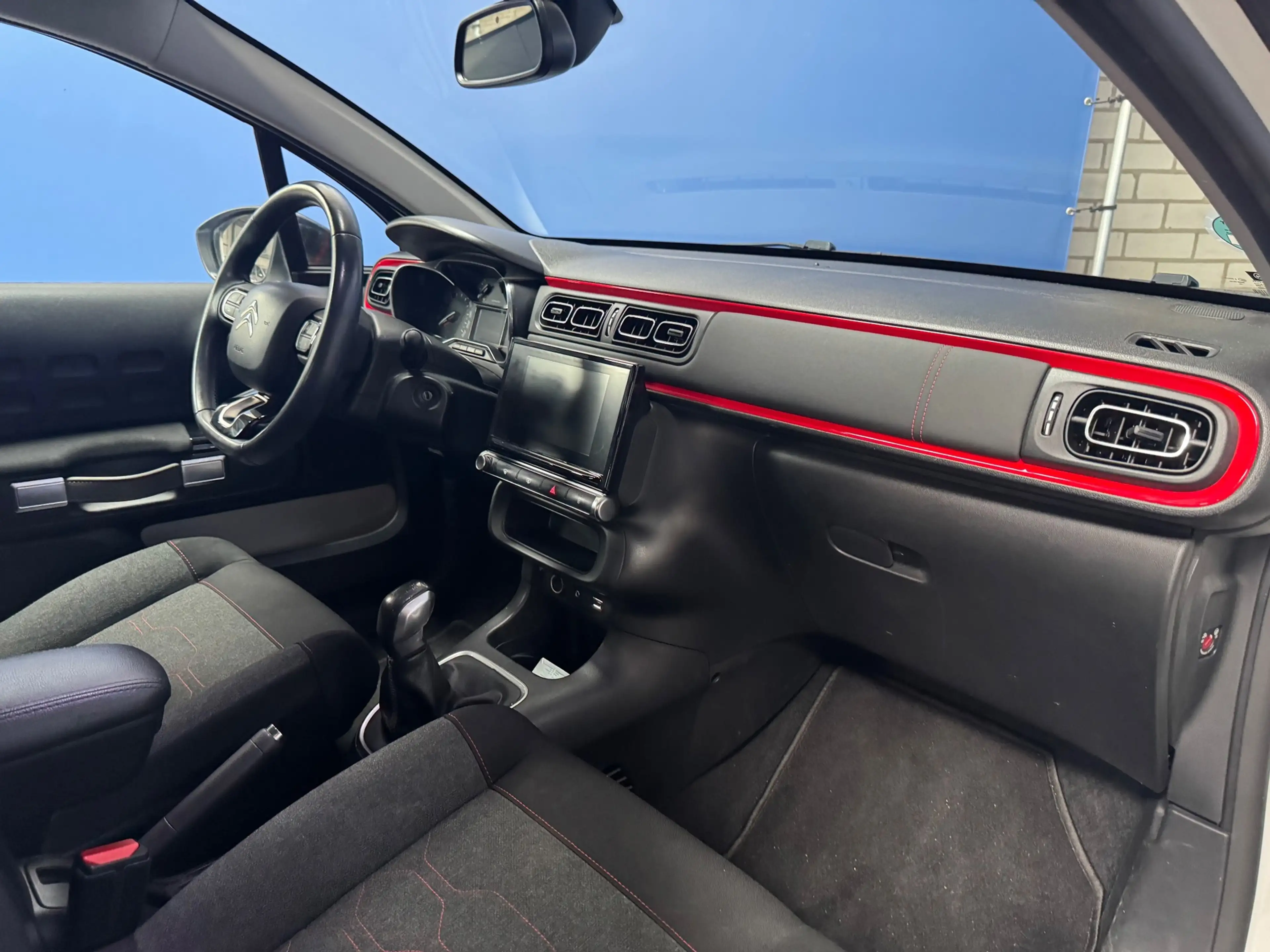 Citroen C3 1.2 PureTech Shine Nieuwe Apk — photo 14