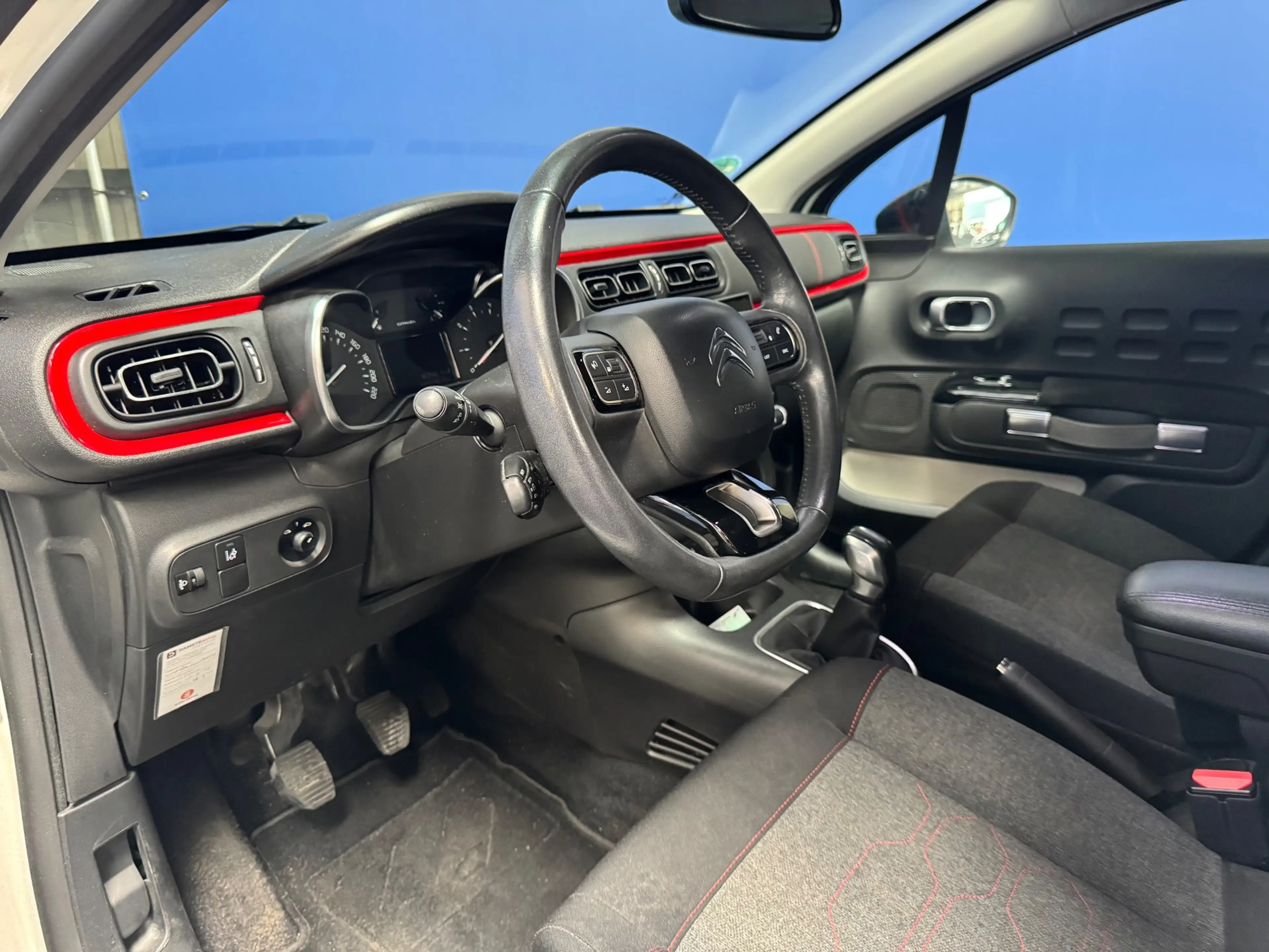 Citroen C3 1.2 PureTech Shine Nieuwe Apk — photo 13