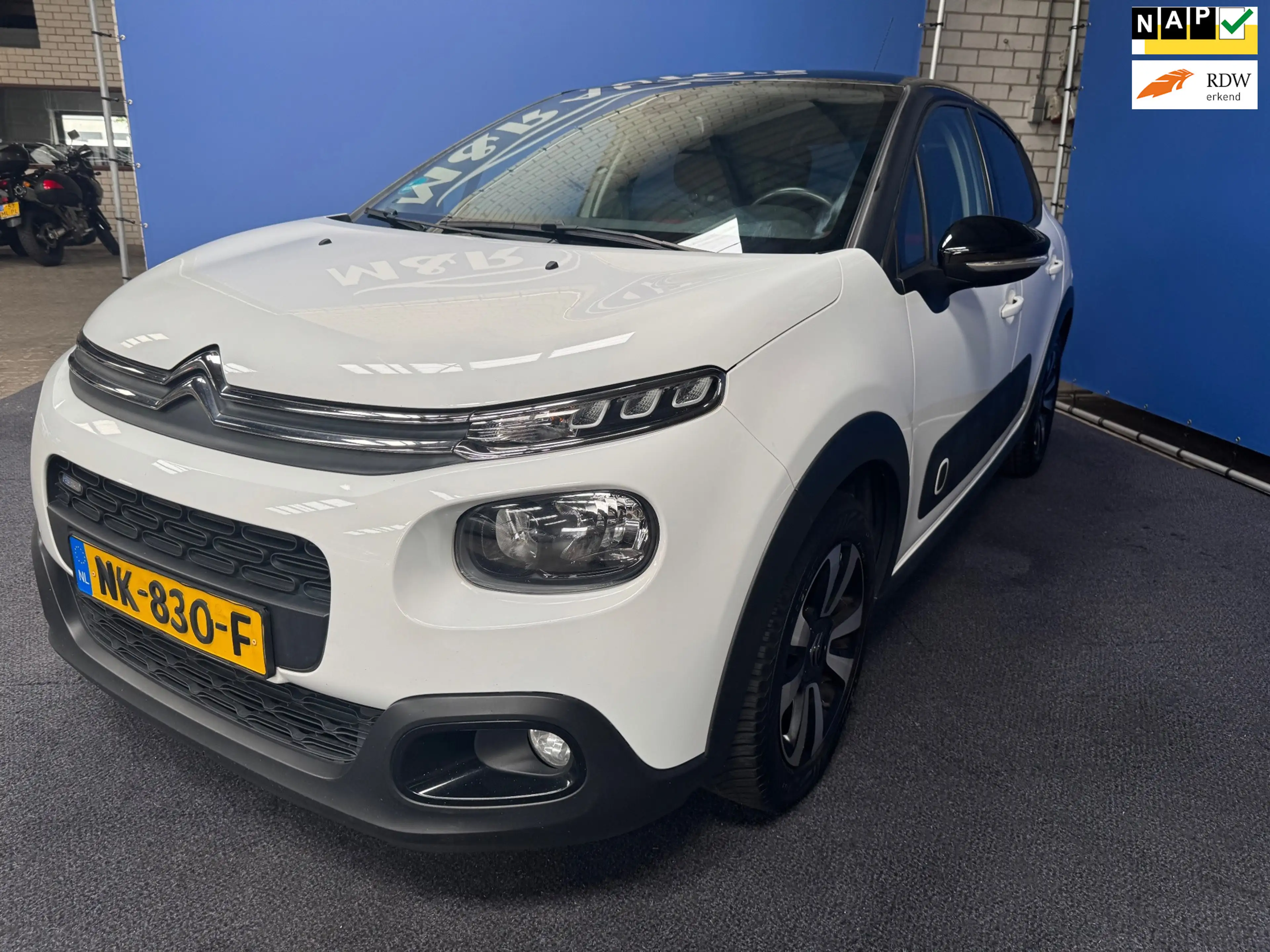 Citroen C3 1.2 PureTech Shine Nieuwe Apk