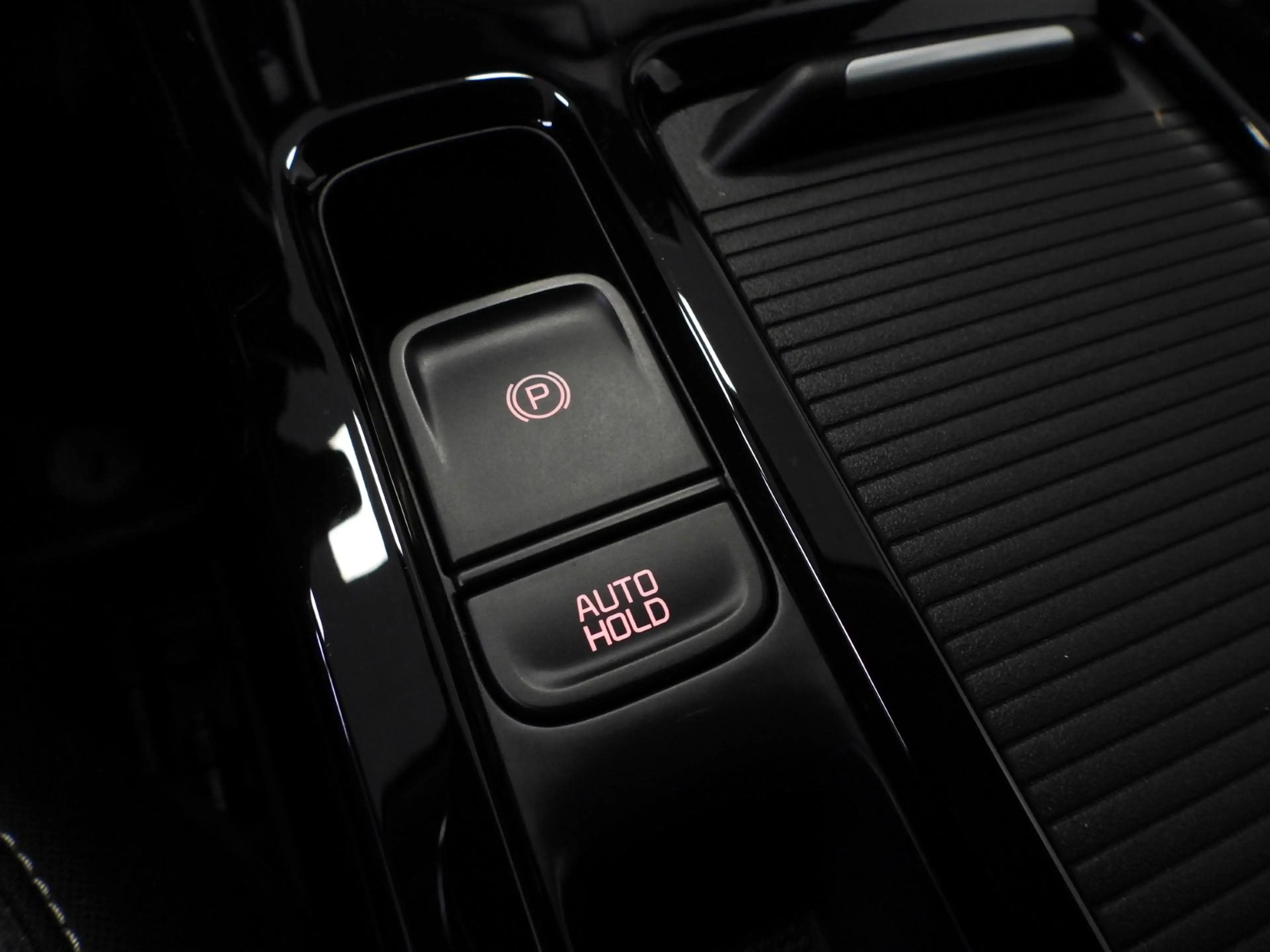 Kia Ceed SW / cee'd SW Sportswagon 1.6 GDI PHEV Plug-In DynamicPlusLine N — photo 20