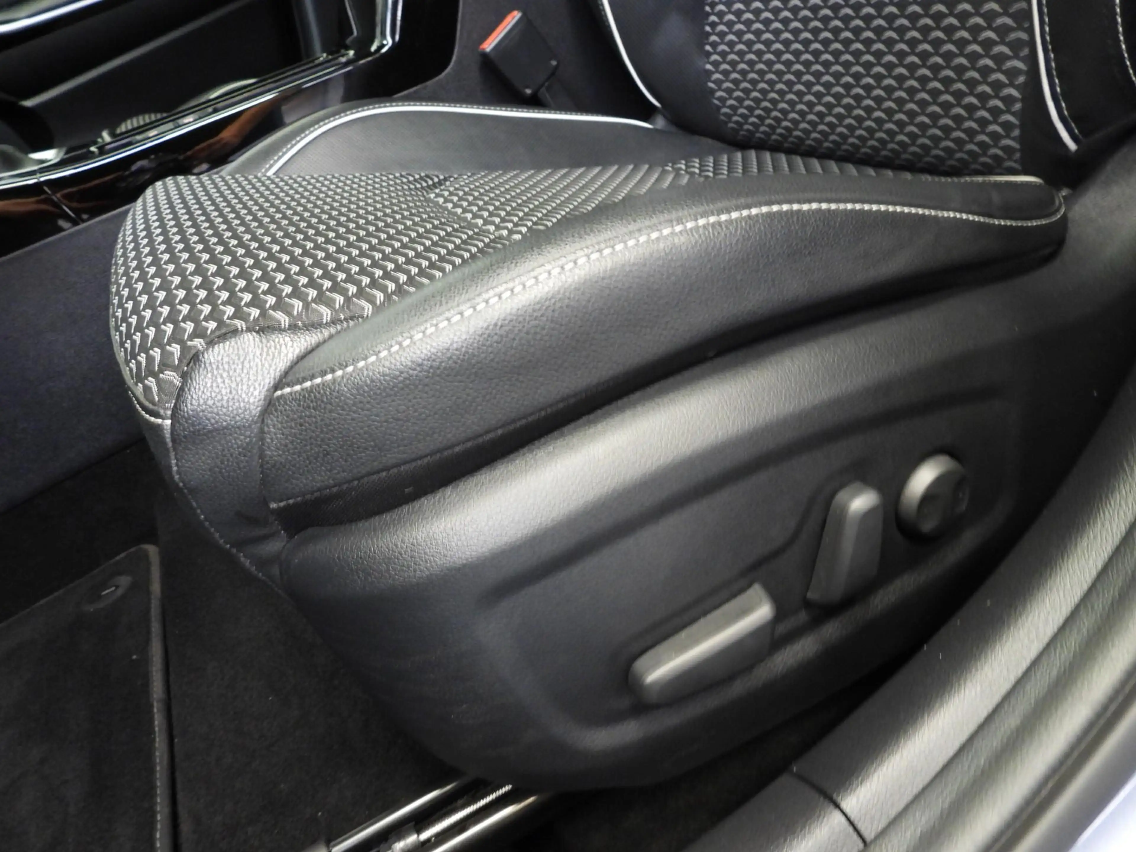 Kia Ceed SW / cee'd SW Sportswagon 1.6 GDI PHEV Plug-In DynamicPlusLine N — photo 27