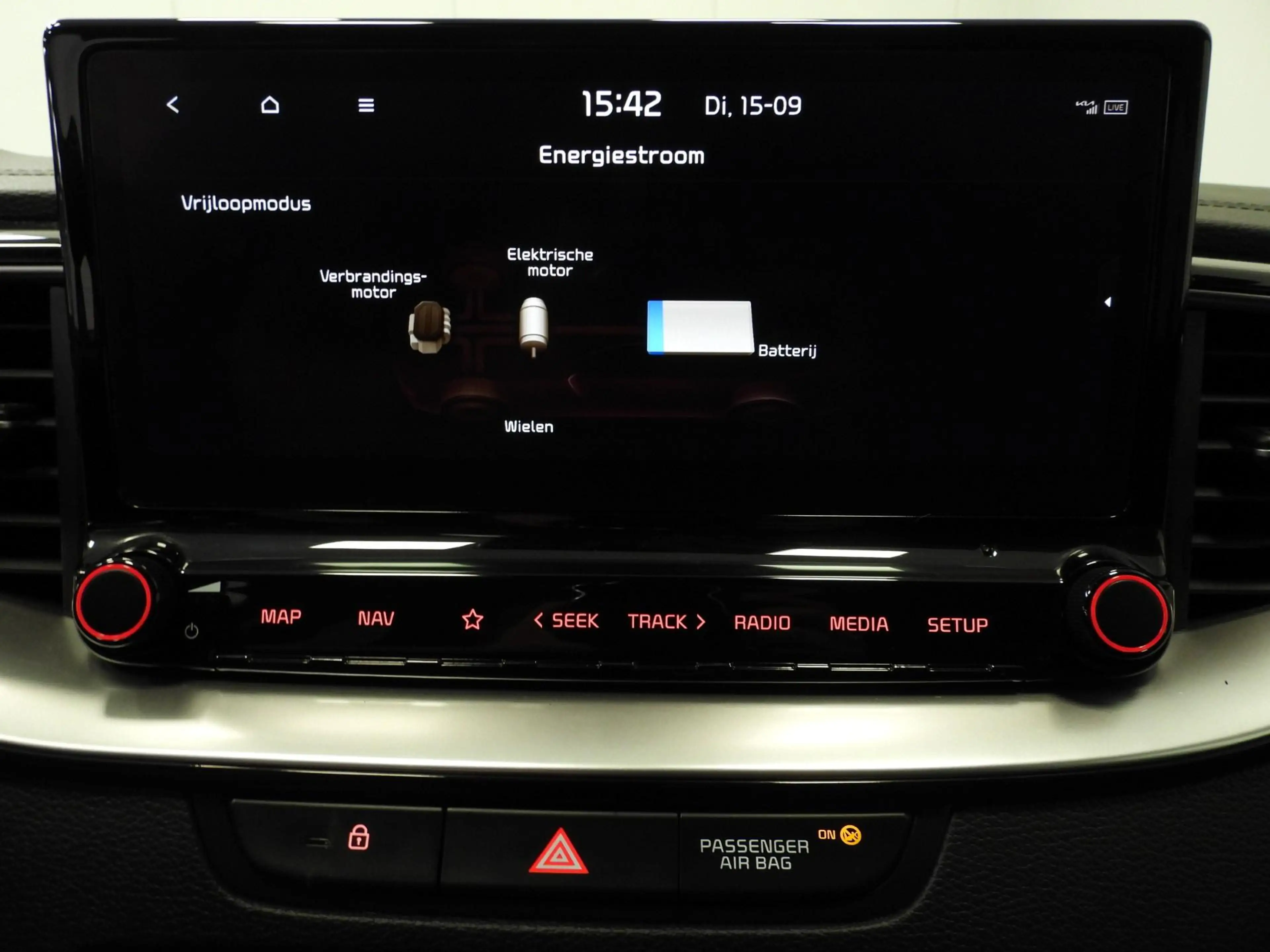 Kia Ceed SW / cee'd SW Sportswagon 1.6 GDI PHEV Plug-In DynamicPlusLine N — photo 13