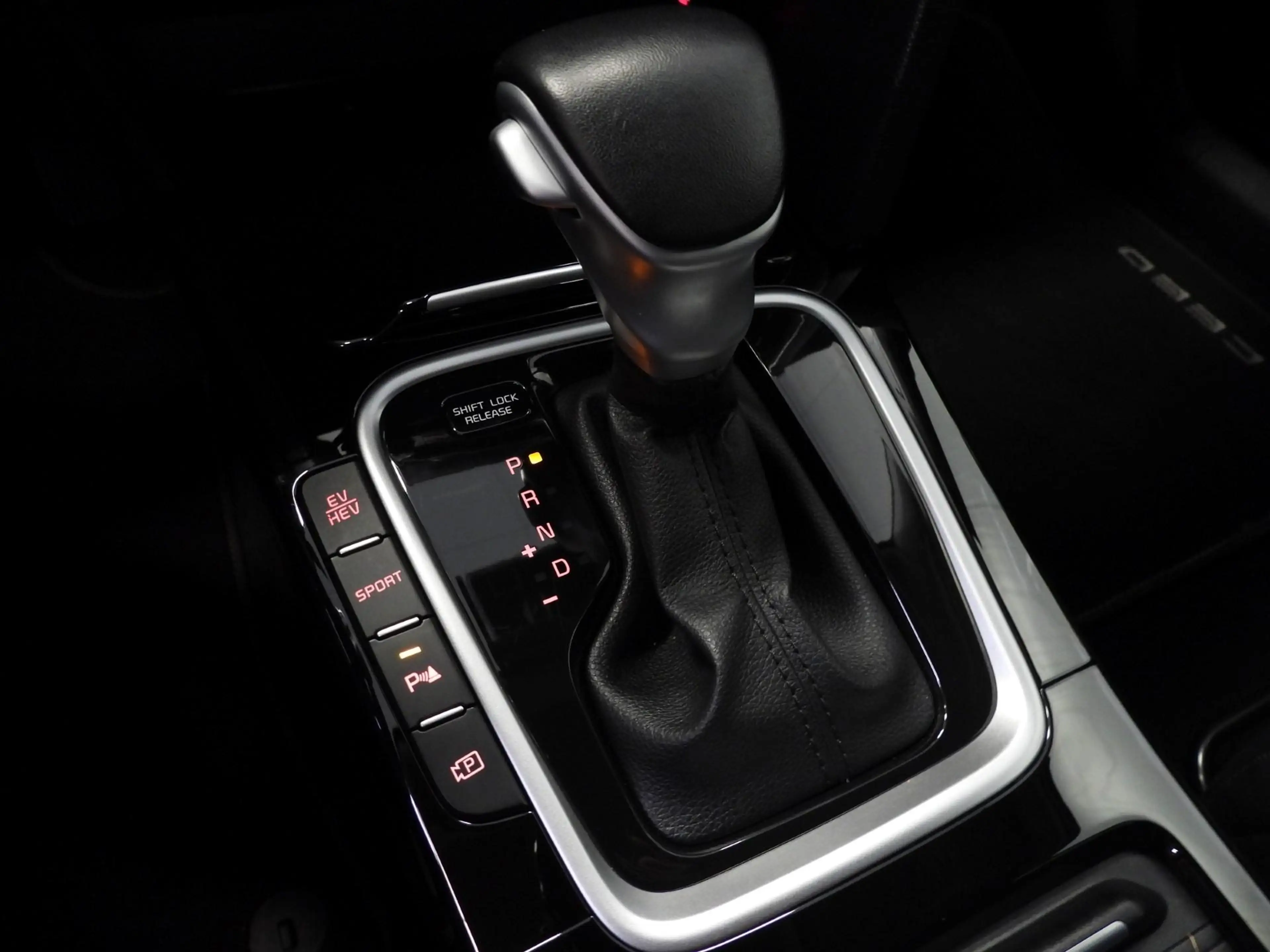 Kia Ceed SW / cee'd SW Sportswagon 1.6 GDI PHEV Plug-In DynamicPlusLine N — photo 16