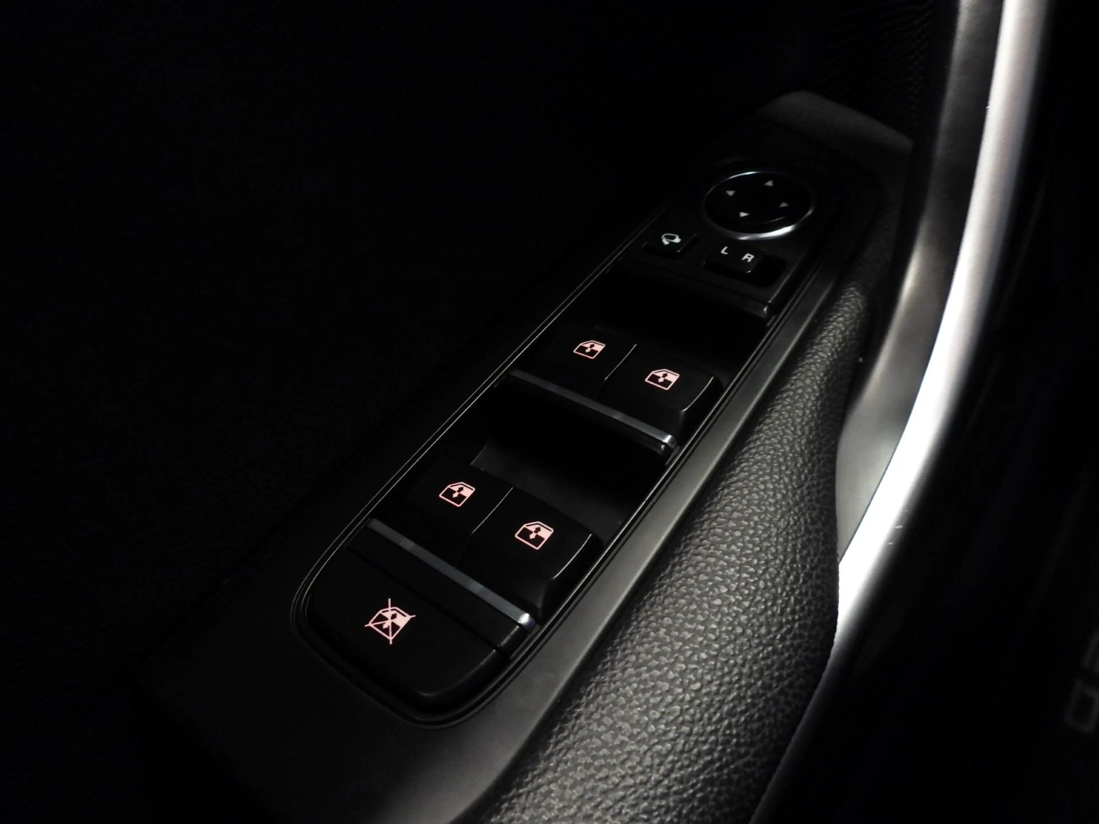 Kia Ceed SW / cee'd SW Sportswagon 1.6 GDI PHEV Plug-In DynamicPlusLine N — photo 17