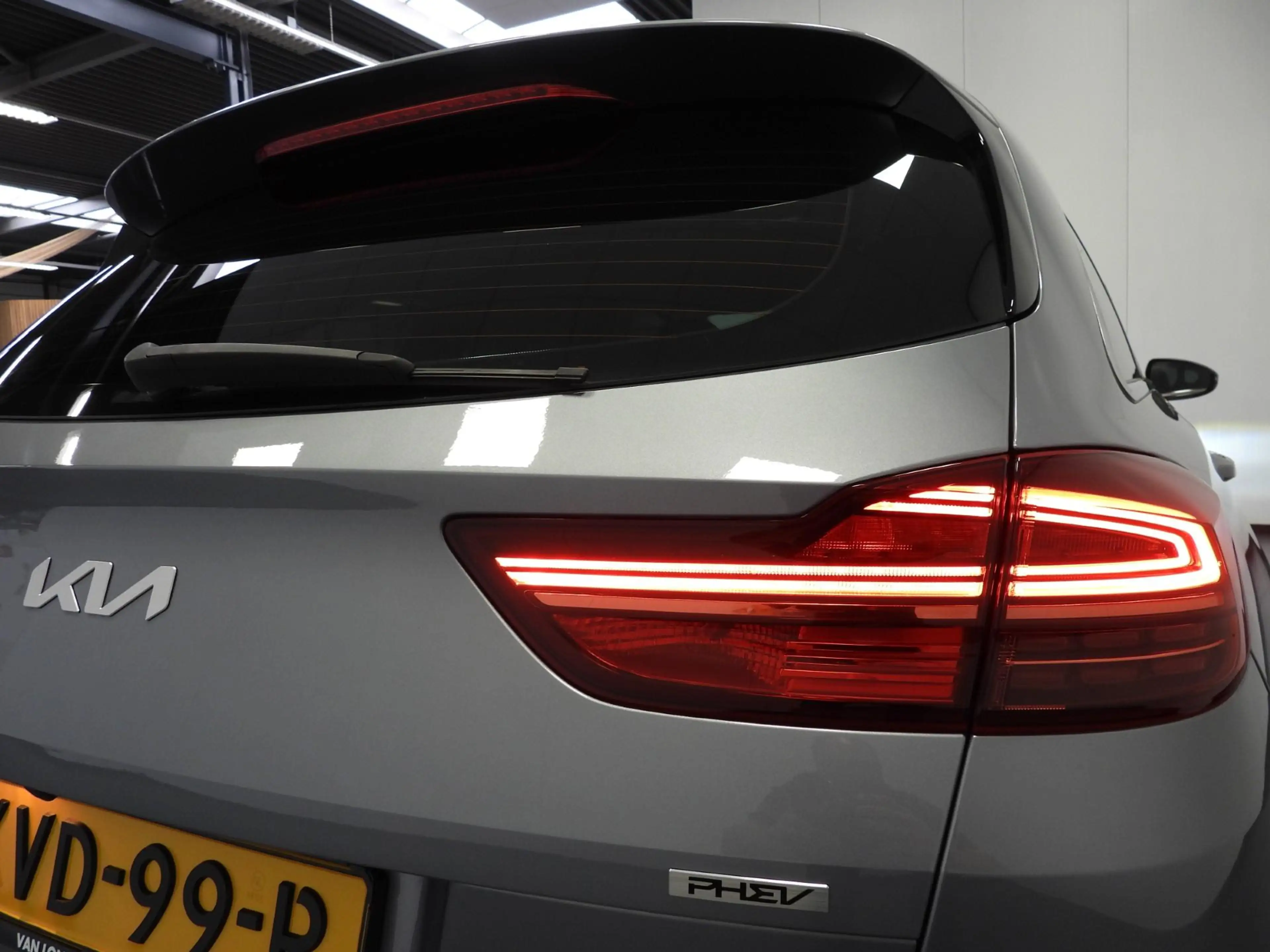 Kia Ceed SW / cee'd SW Sportswagon 1.6 GDI PHEV Plug-In DynamicPlusLine N — photo 35