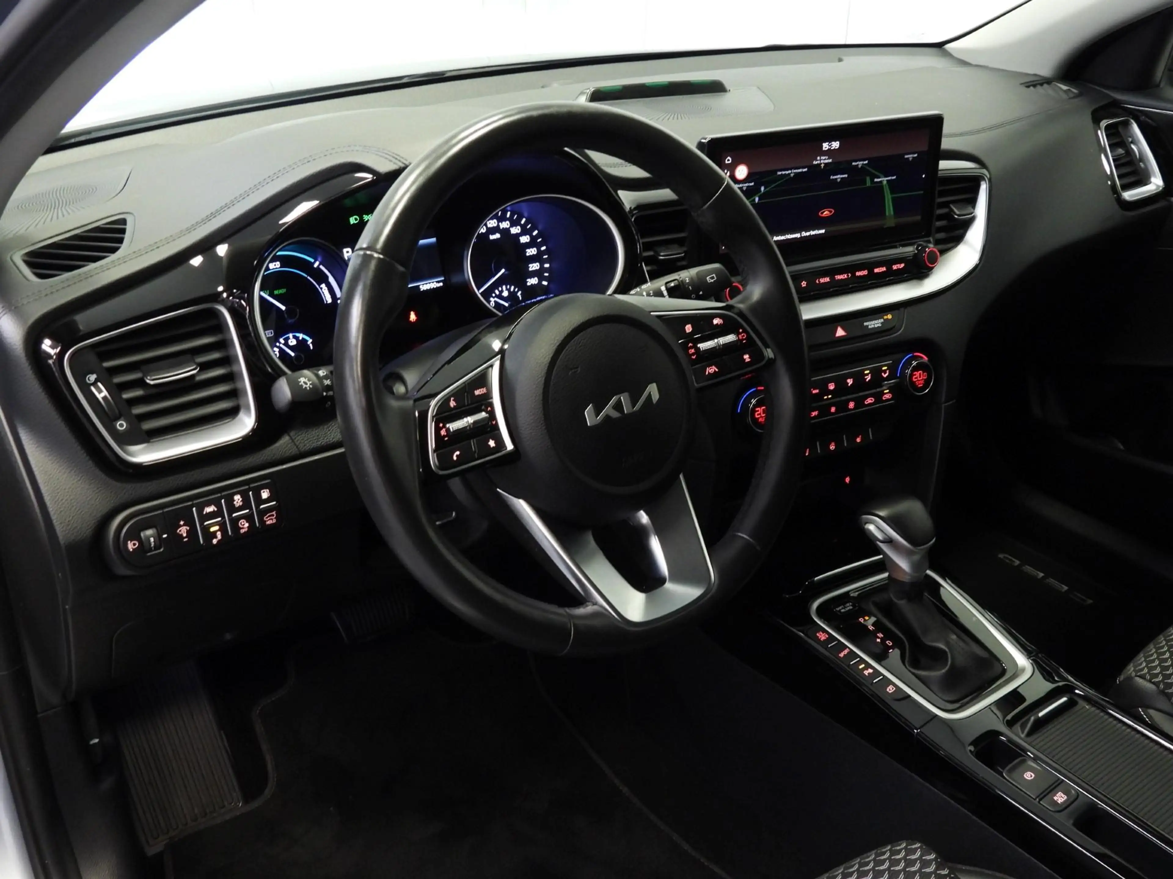 Kia Ceed SW / cee'd SW Sportswagon 1.6 GDI PHEV Plug-In DynamicPlusLine N — photo 4