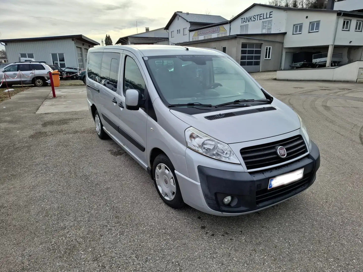 Fiat Scudo Scudo Kombi Standard L2H1 2,0 16V Standard Silber - 1
