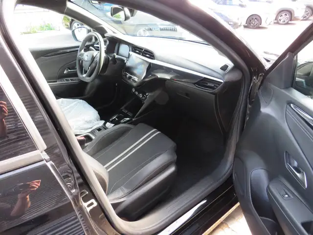 Opel Corsa view 10