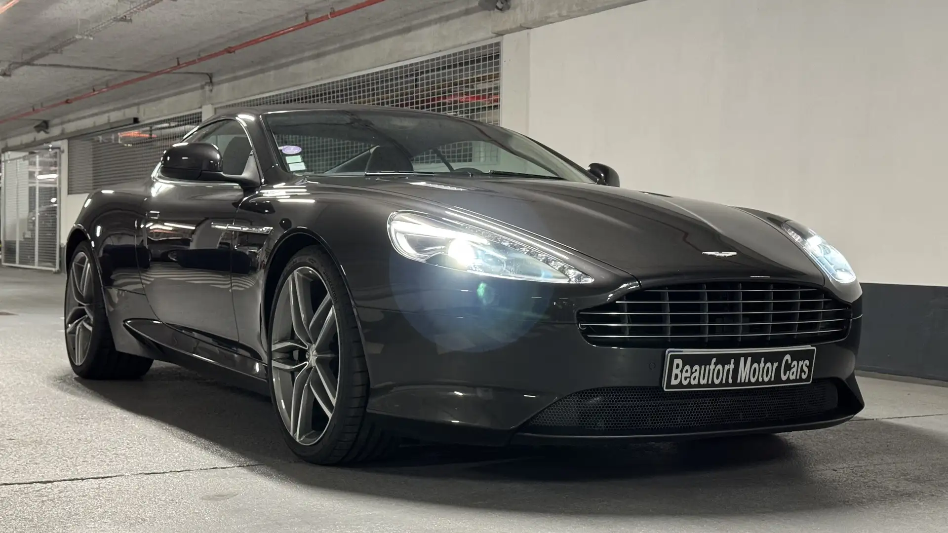 Aston Martin Virage II COUPE Silber - 2