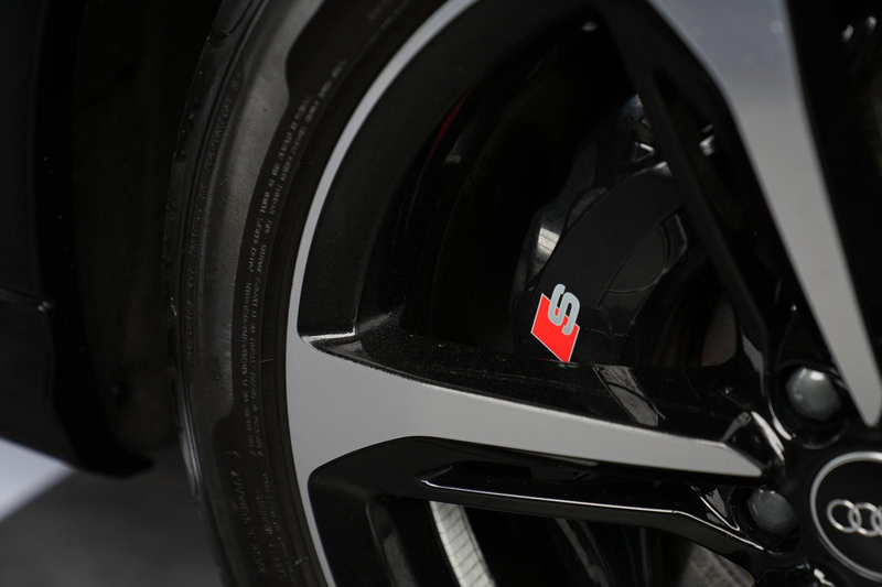 Audi SQ7 4.0 TFSI quattro PANO AHK B&O STHZ NACHTSICHT — photo 14