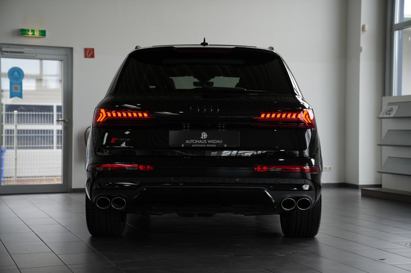 Audi SQ7 4.0 TFSI quattro PANO AHK B&O STHZ NACHTSICHT — photo 9