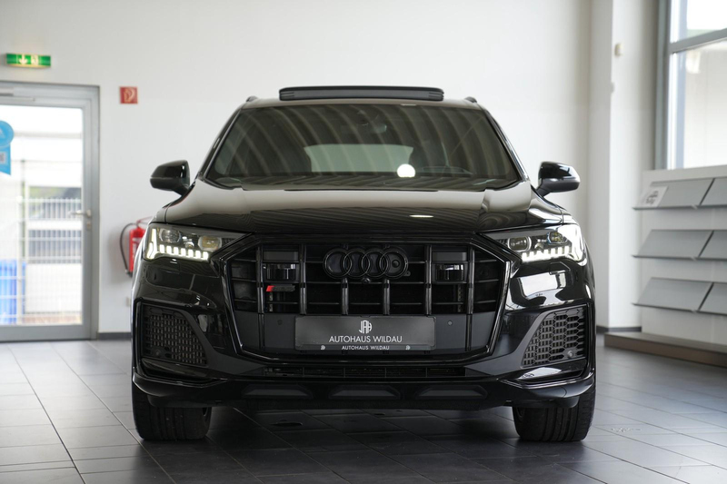 Audi SQ7 4.0 TFSI quattro PANO AHK B&O STHZ NACHTSICHT — photo 4