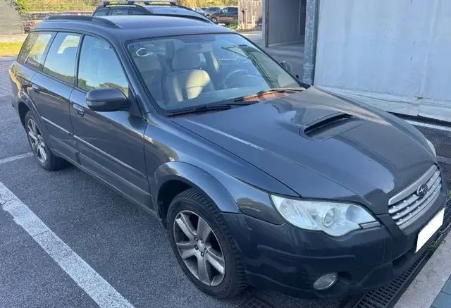 Subaru OUTBACK III 2006 2.0d  mt