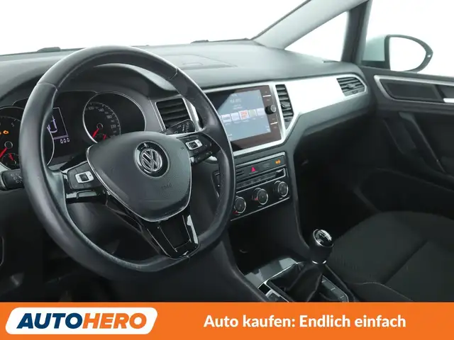 Volkswagen Golf view 11
