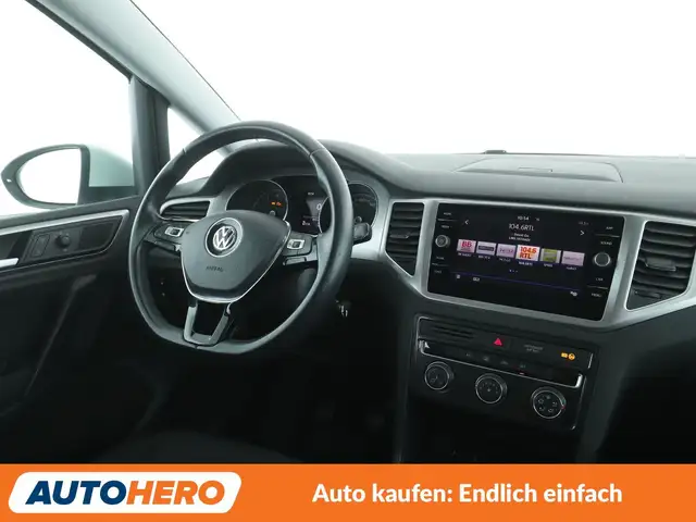 Volkswagen Golf view 13