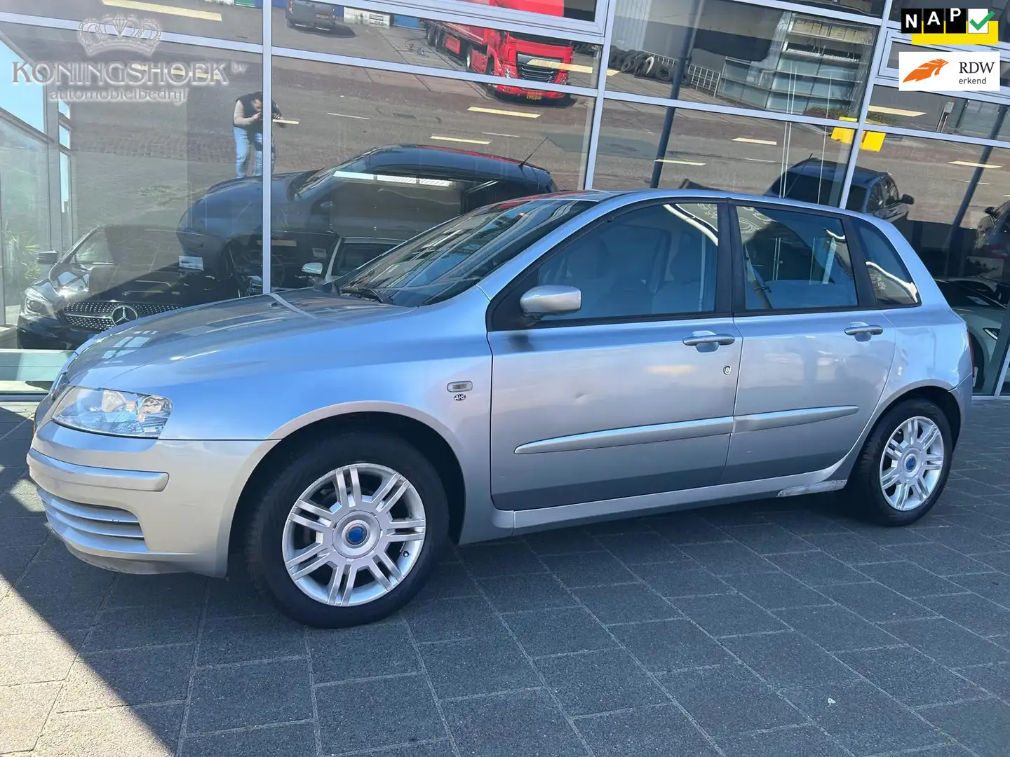 Fiat Stilo 1.6-16V Dynamic Gris - 1