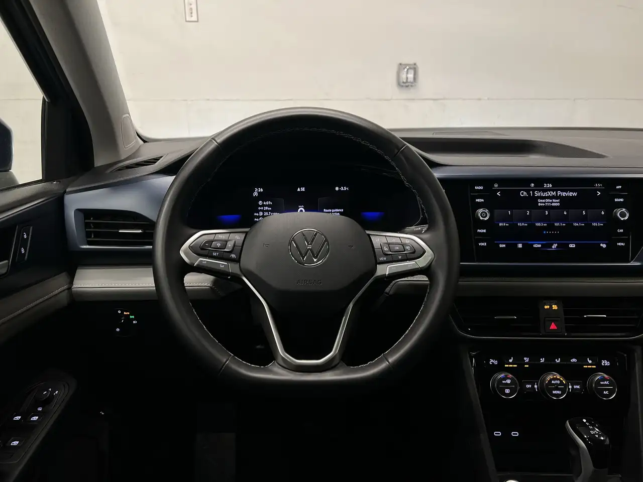 Volkswagen Taos снимка Volkswagen Taos