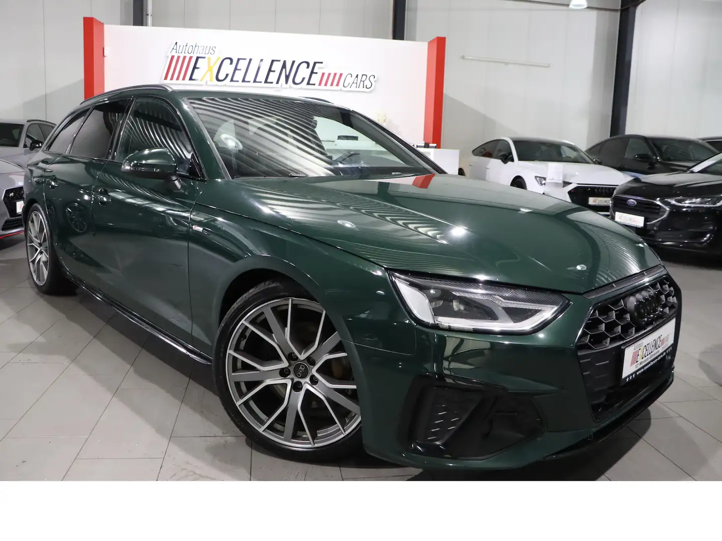Audi A4 Avant 30 TDI S-LINE SPORT BLACK EXCLUSIVE Grün - 2