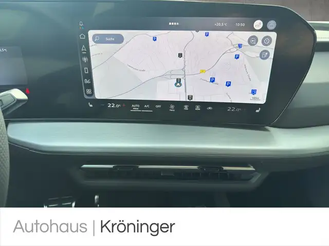 Audi E-Tron view 15