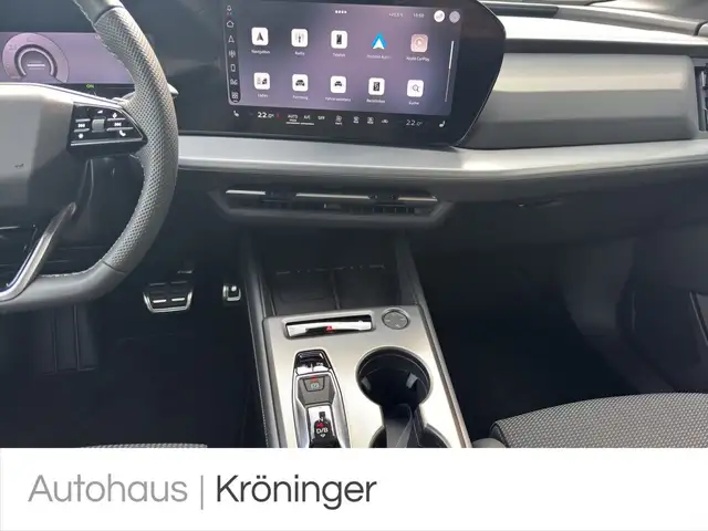 Audi E-Tron view 14