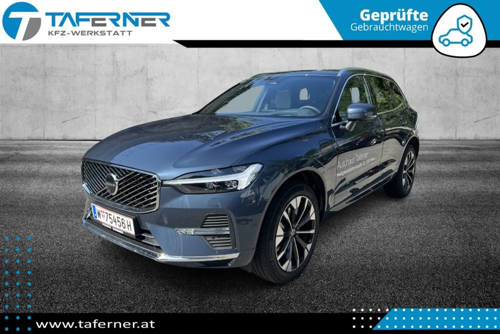 Volvo XC60 T6 Ultra Bright Blau - 1