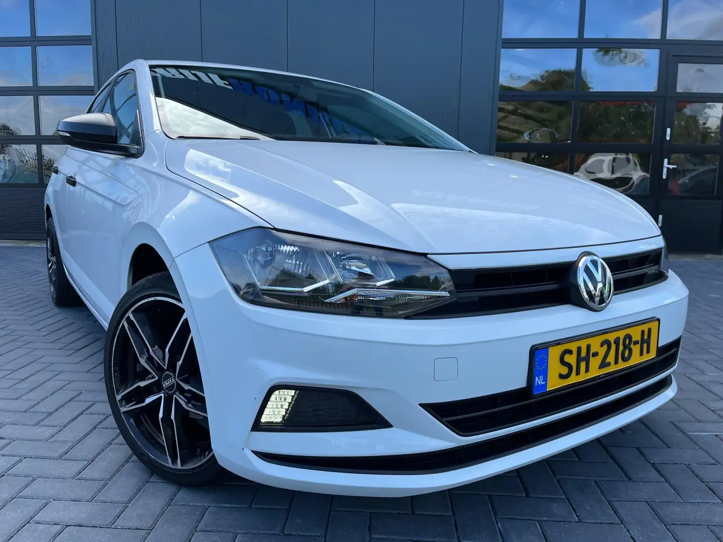 Volkswagen Polo 1.0 MPI Trendline NL.Auto/Nieuw Model/Elc. Pakket/ Wit - 2