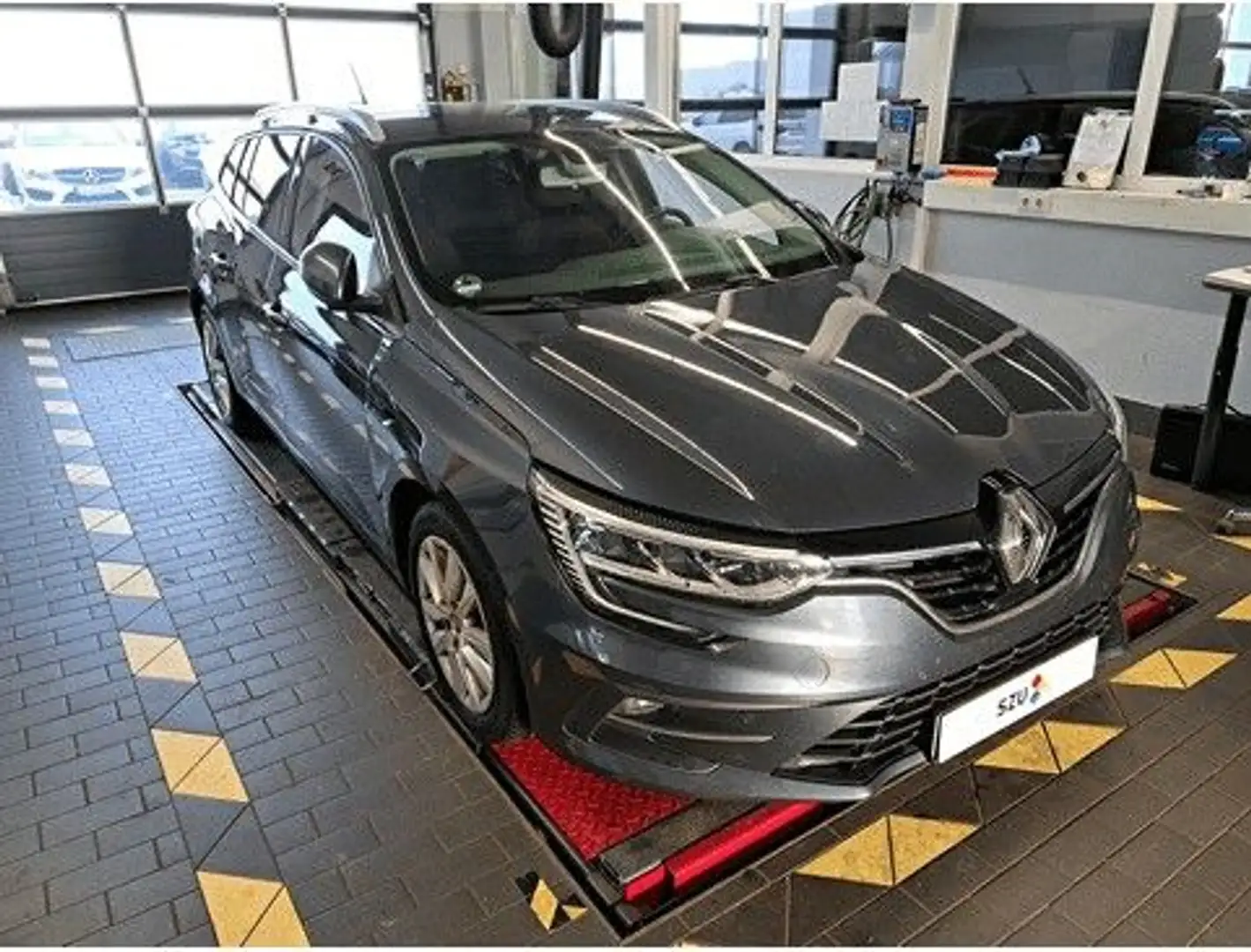 Renault Megane IV Grandtour Business Edition-1HD-GARANTI Grau - 2