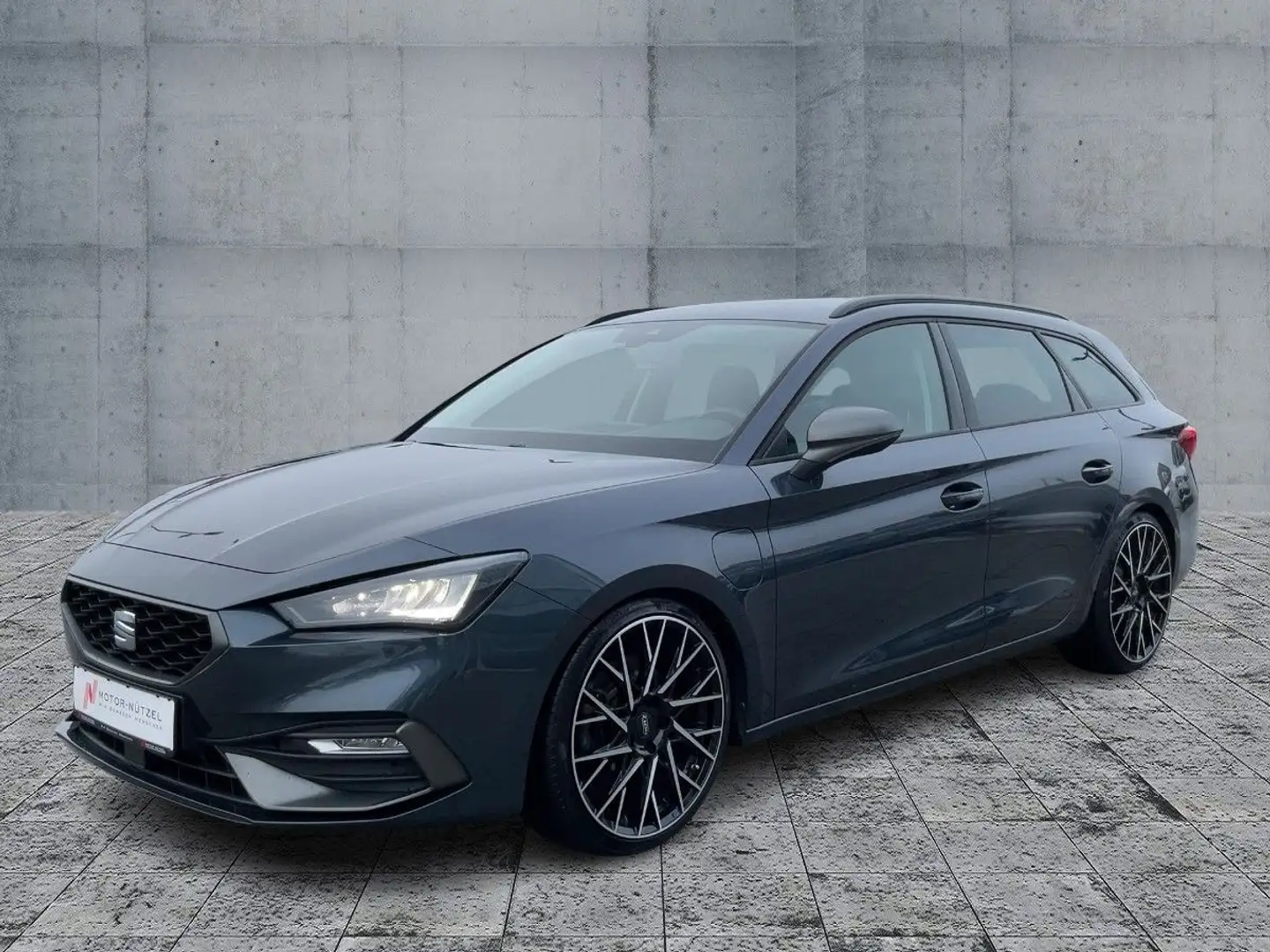 SEAT Leon 1.4TSI eHybrid FR LED+NAV+PDC+GRA+DAB+LM17" Grau - 2