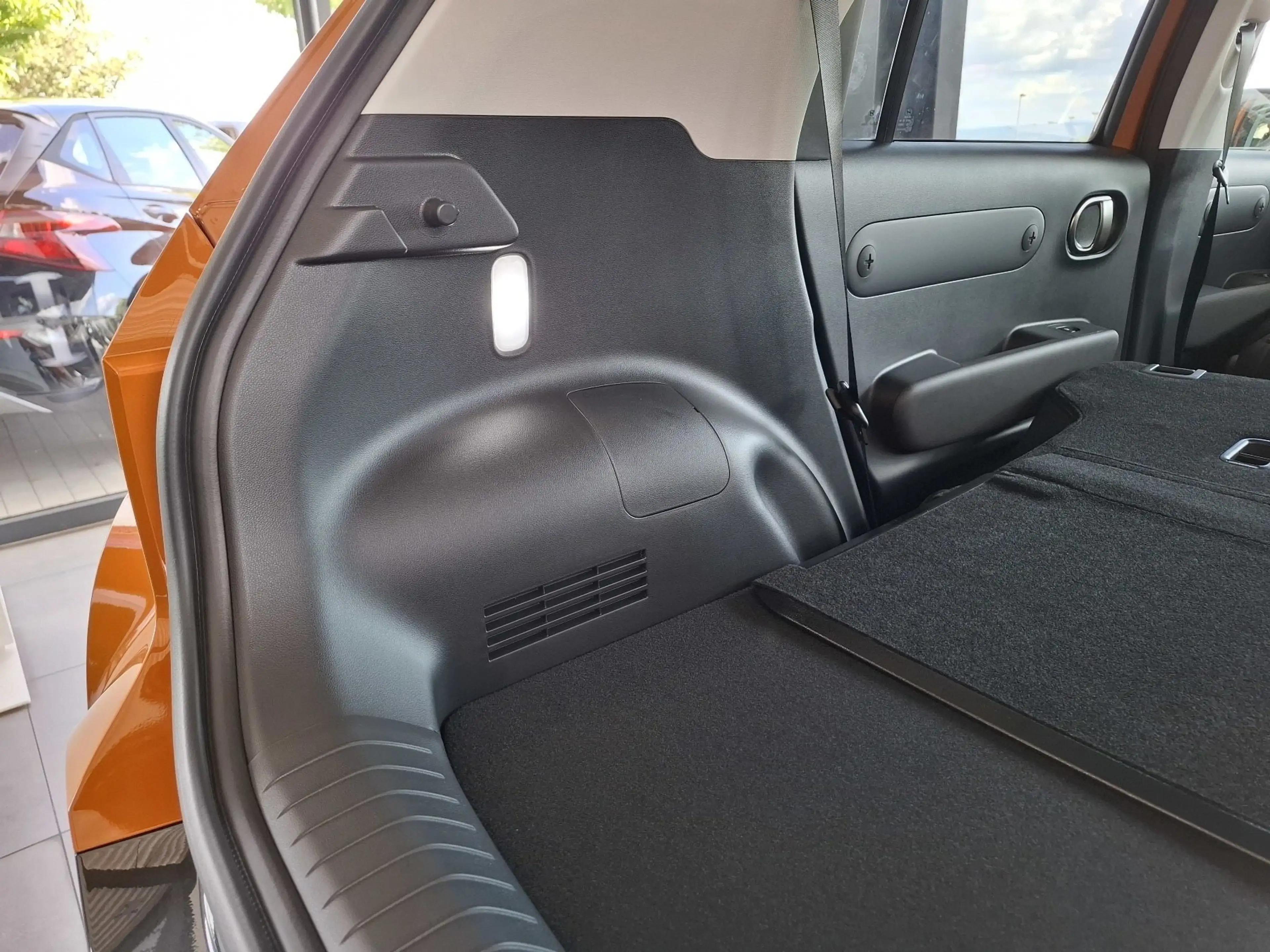 Hyundai Inster MY26 49 kWh (115 PS) Prime V2L-Paket — photo 13