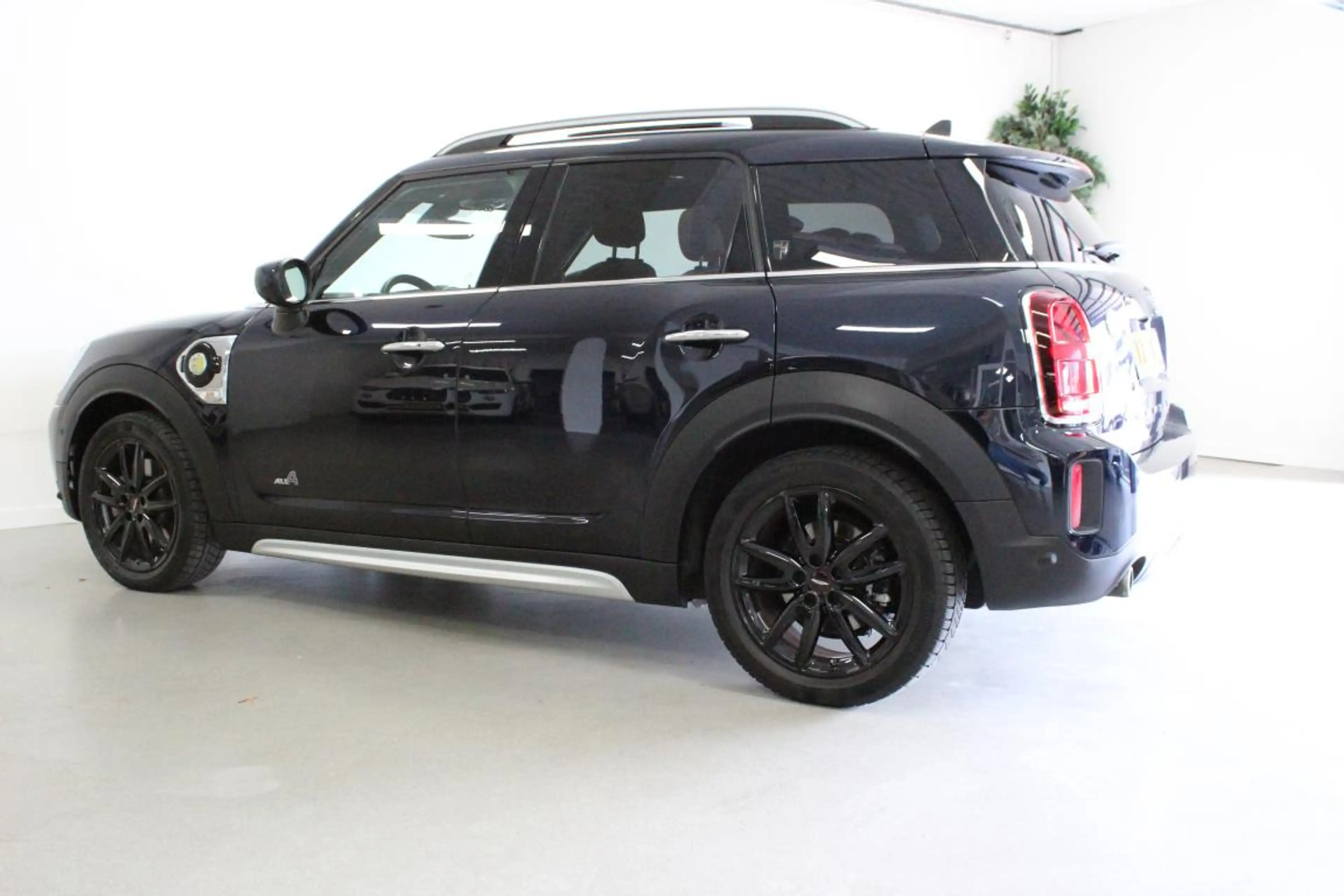 MINI Cooper SE Countryman 1.5 ALL4 MINI Yours | PANO-DAK | ACC | 18'LMV | CA — photo 6