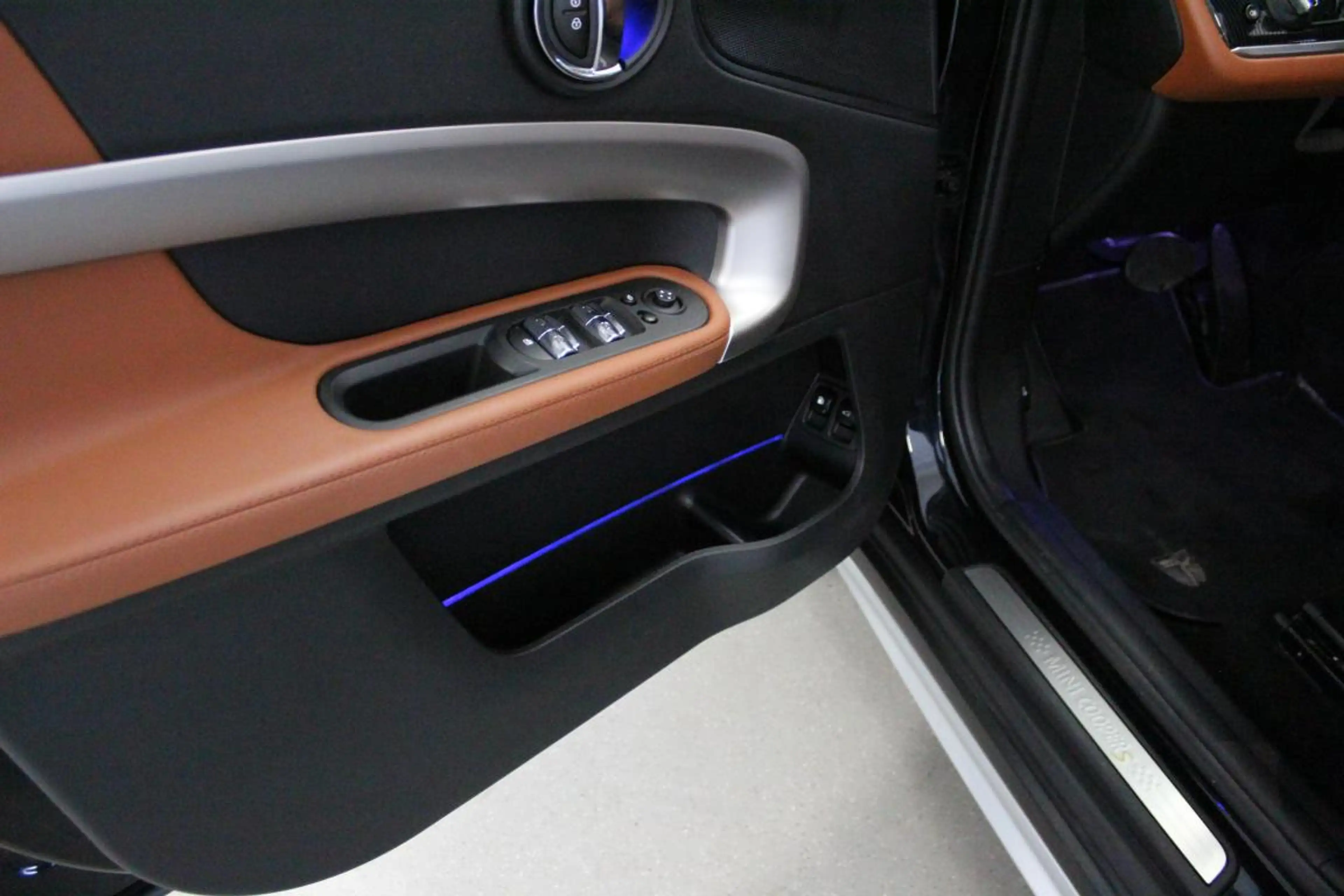 MINI Cooper SE Countryman 1.5 ALL4 MINI Yours | PANO-DAK | ACC | 18'LMV | CA — photo 14