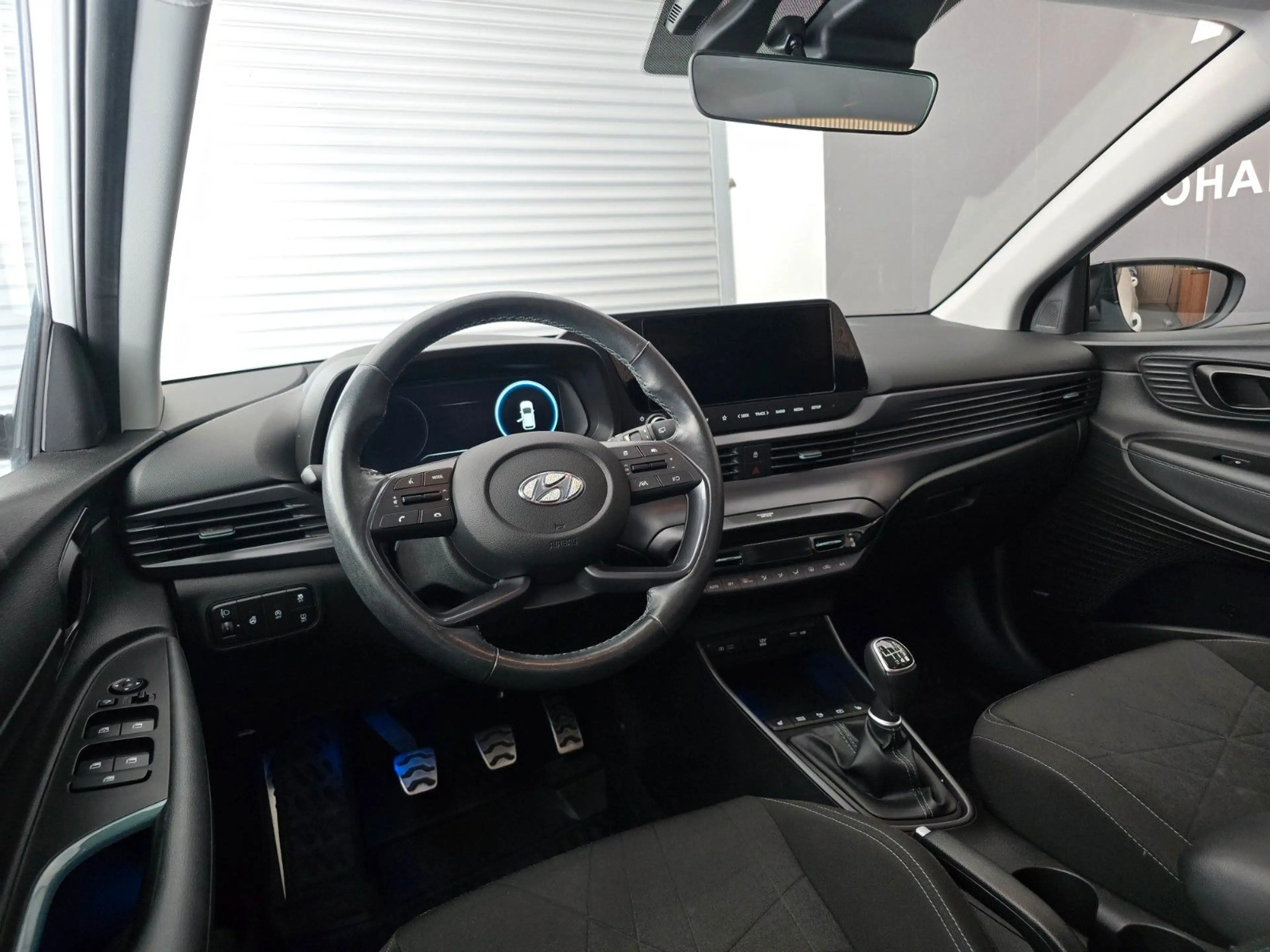Hyundai BAYON Intro Edition Mild-Hybrid 2WD*1.HAND — photo 11