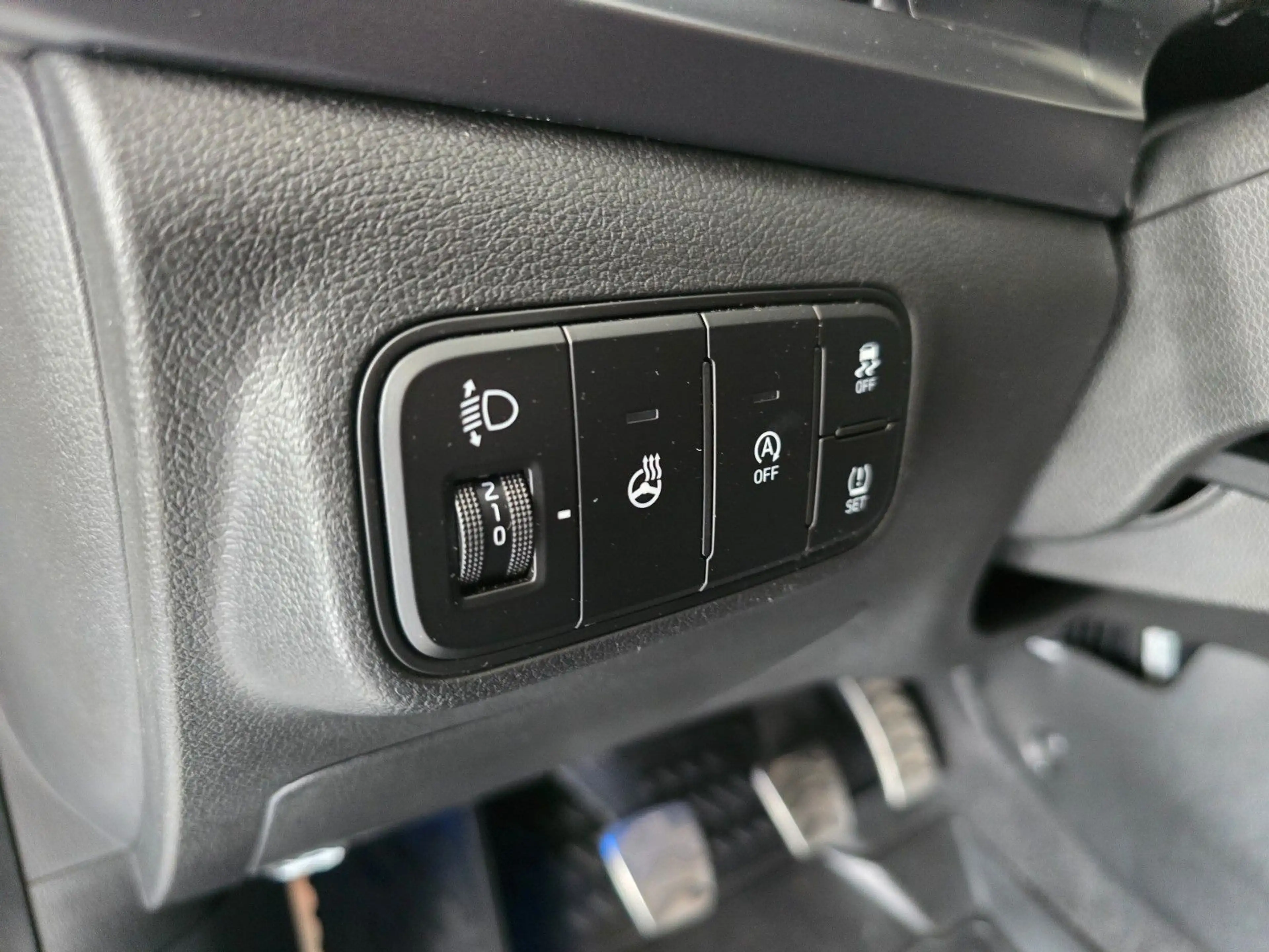 Hyundai BAYON Intro Edition Mild-Hybrid 2WD*1.HAND — photo 13