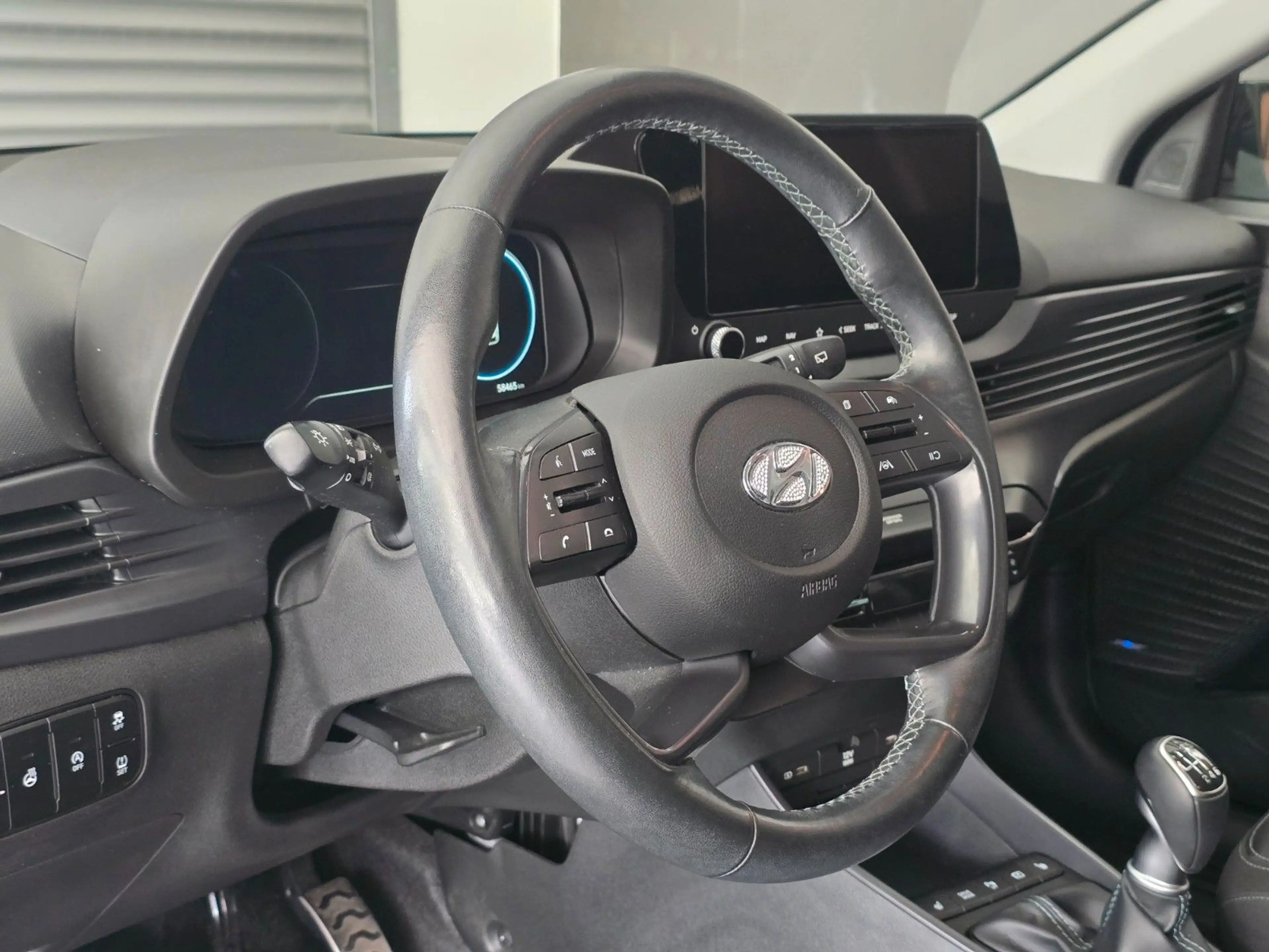 Hyundai BAYON Intro Edition Mild-Hybrid 2WD*1.HAND — photo 7