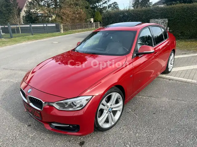 BMW 335 i Limousine/Leder/Glasdach/Head-Up/19 Zoll