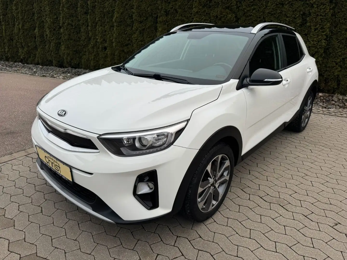Kia Stonic 1.4 Vision *Navi*PDC*Sitzheizung* Blanc - 2