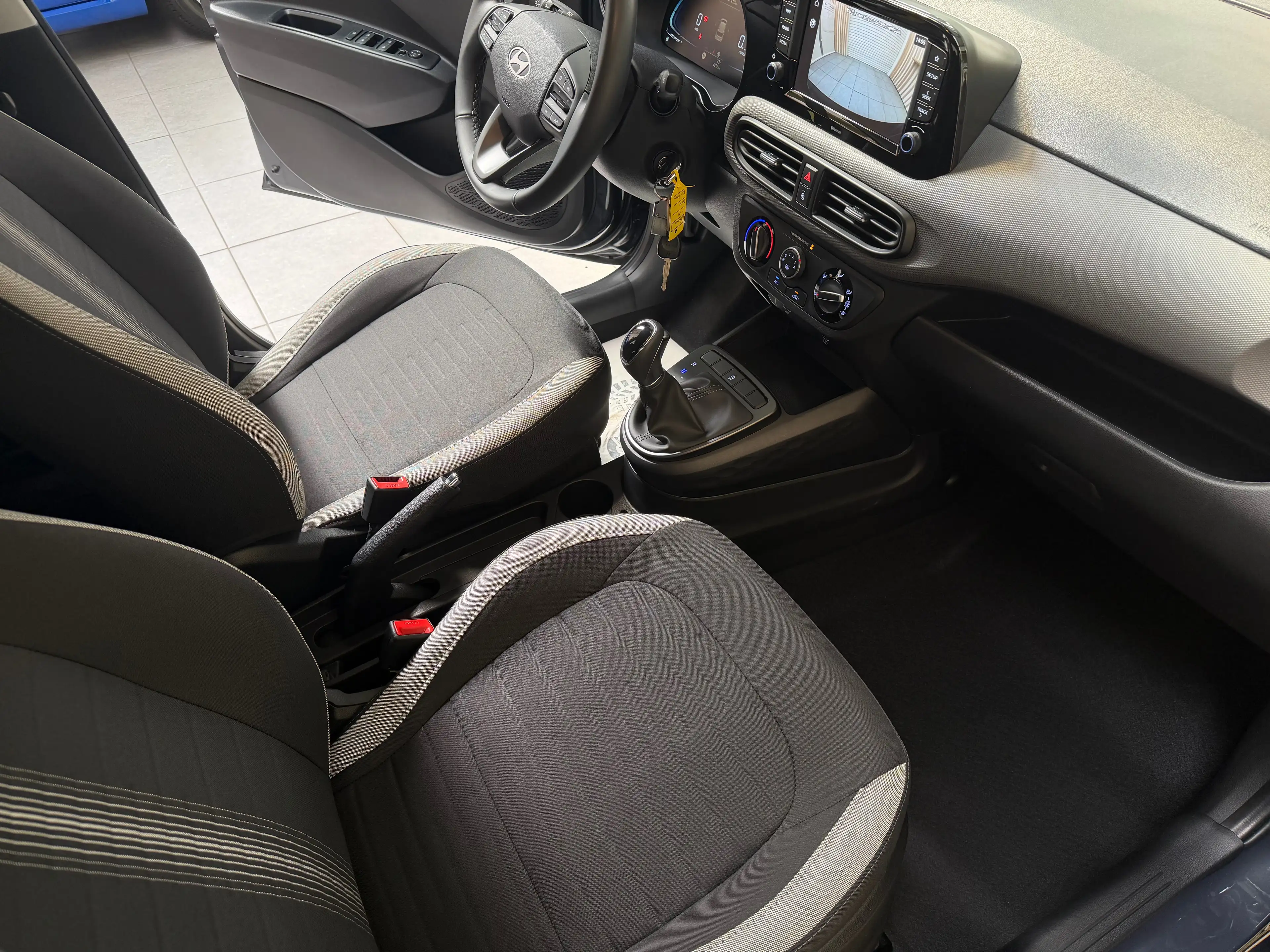 Hyundai i10 i10 1.0i Twist AMT *GARANTIE 07/2030* — photo 15