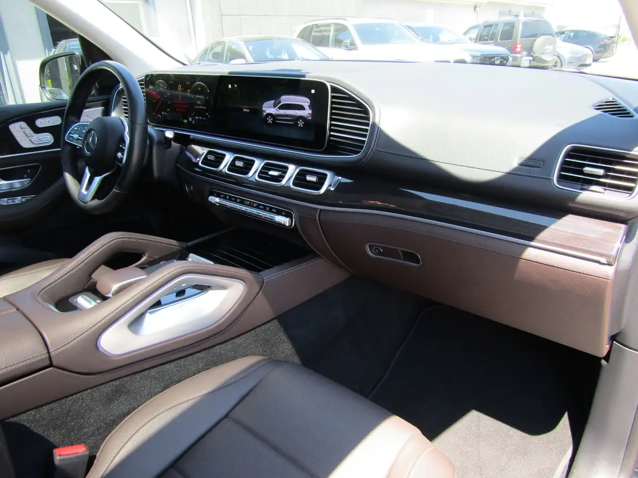 Mercedes-Benz GLS снимка Mercedes-Benz GLS