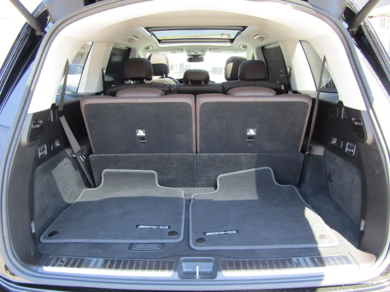 Mercedes-Benz GLS снимка Mercedes-Benz GLS