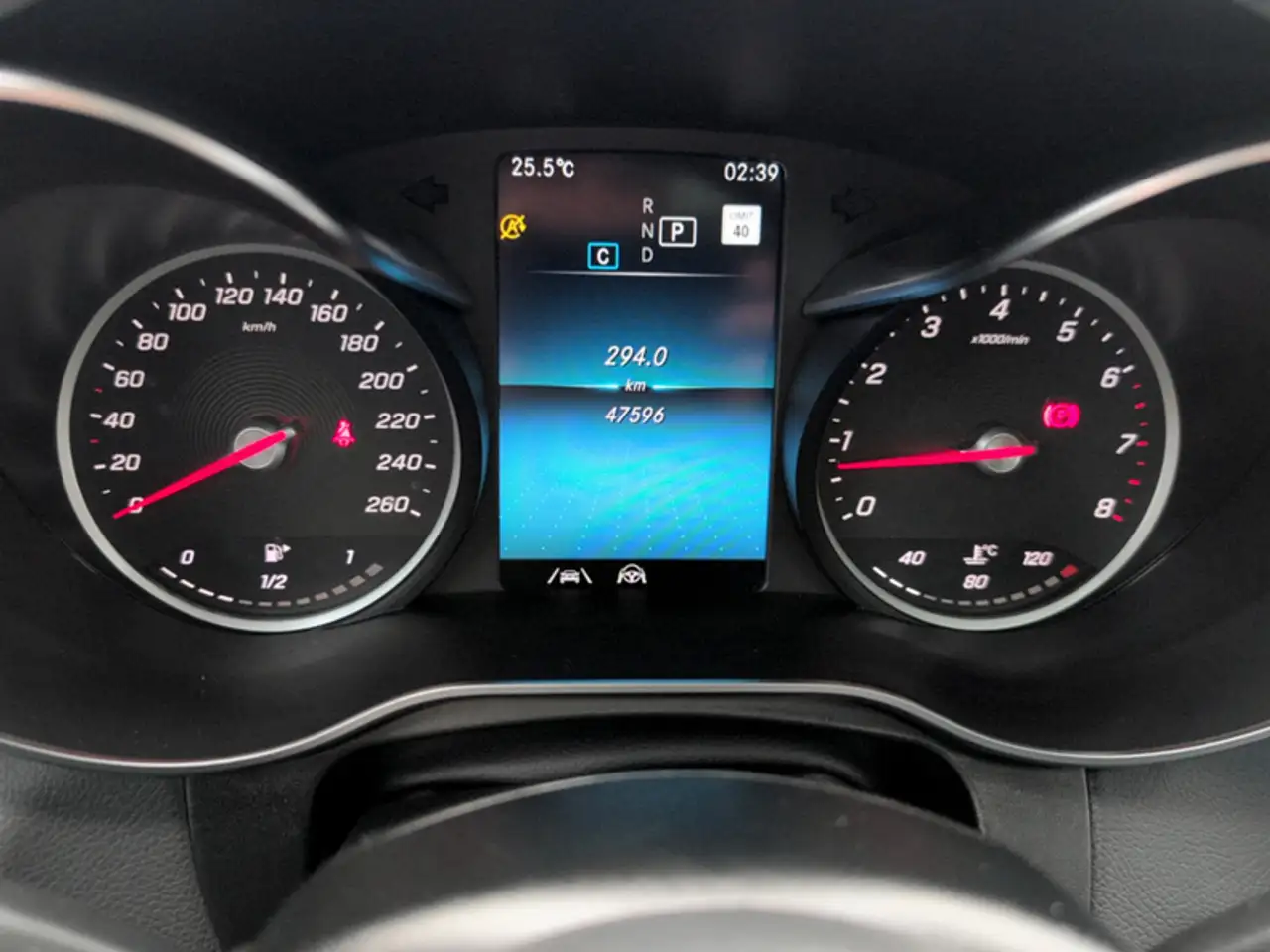 Mercedes-Benz GLC снимка Mercedes-Benz GLC