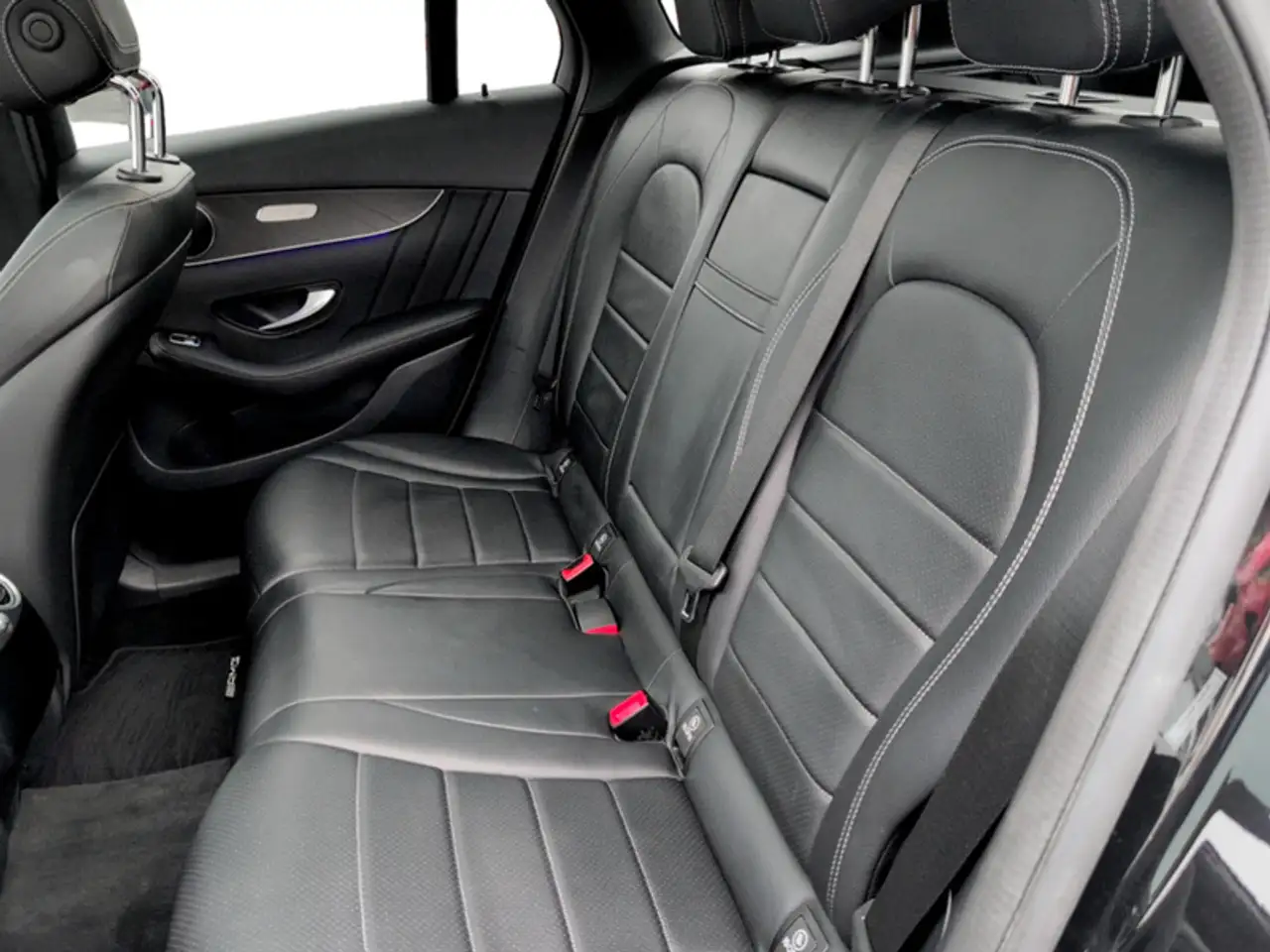 Mercedes-Benz GLC снимка Mercedes-Benz GLC