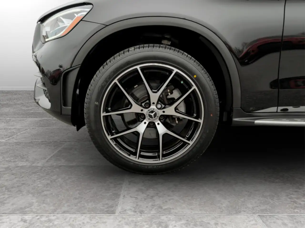 Mercedes-Benz GLC снимка Mercedes-Benz GLC