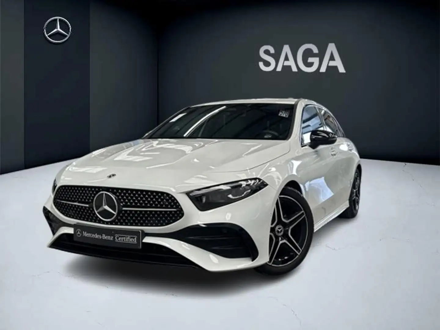 Mercedes-Benz A 180 AMG Line Weiß - 1