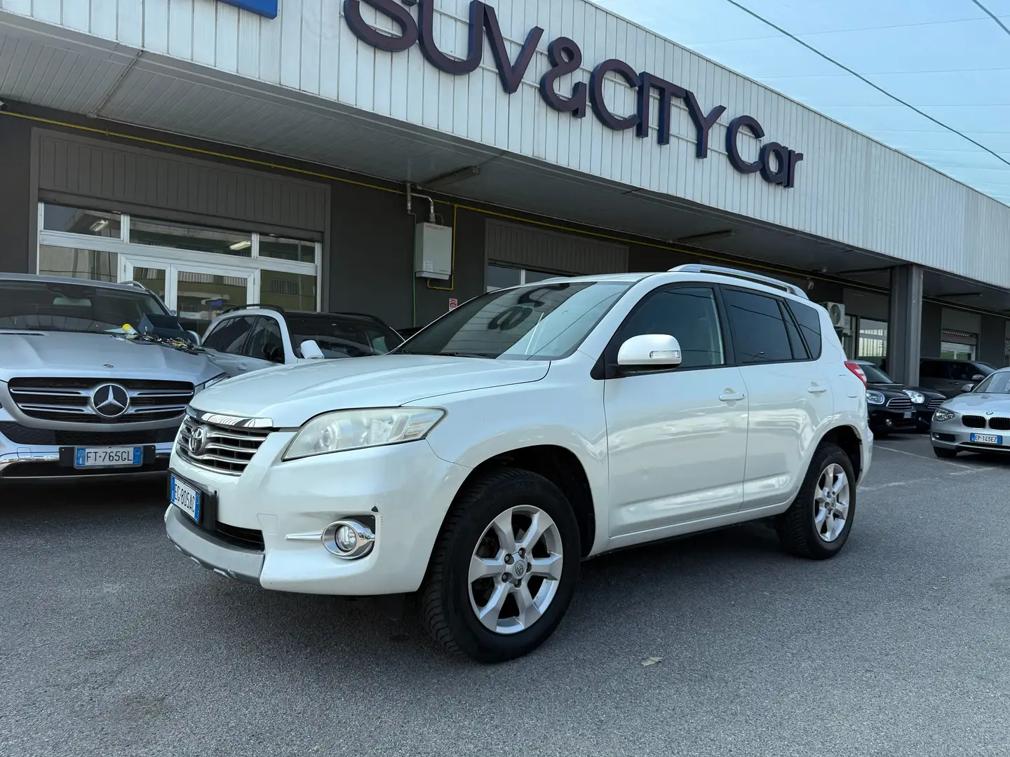 Toyota RAV 4 RAV4 2.2 d-4d Sol 150cv 4X4 Blanc - 1